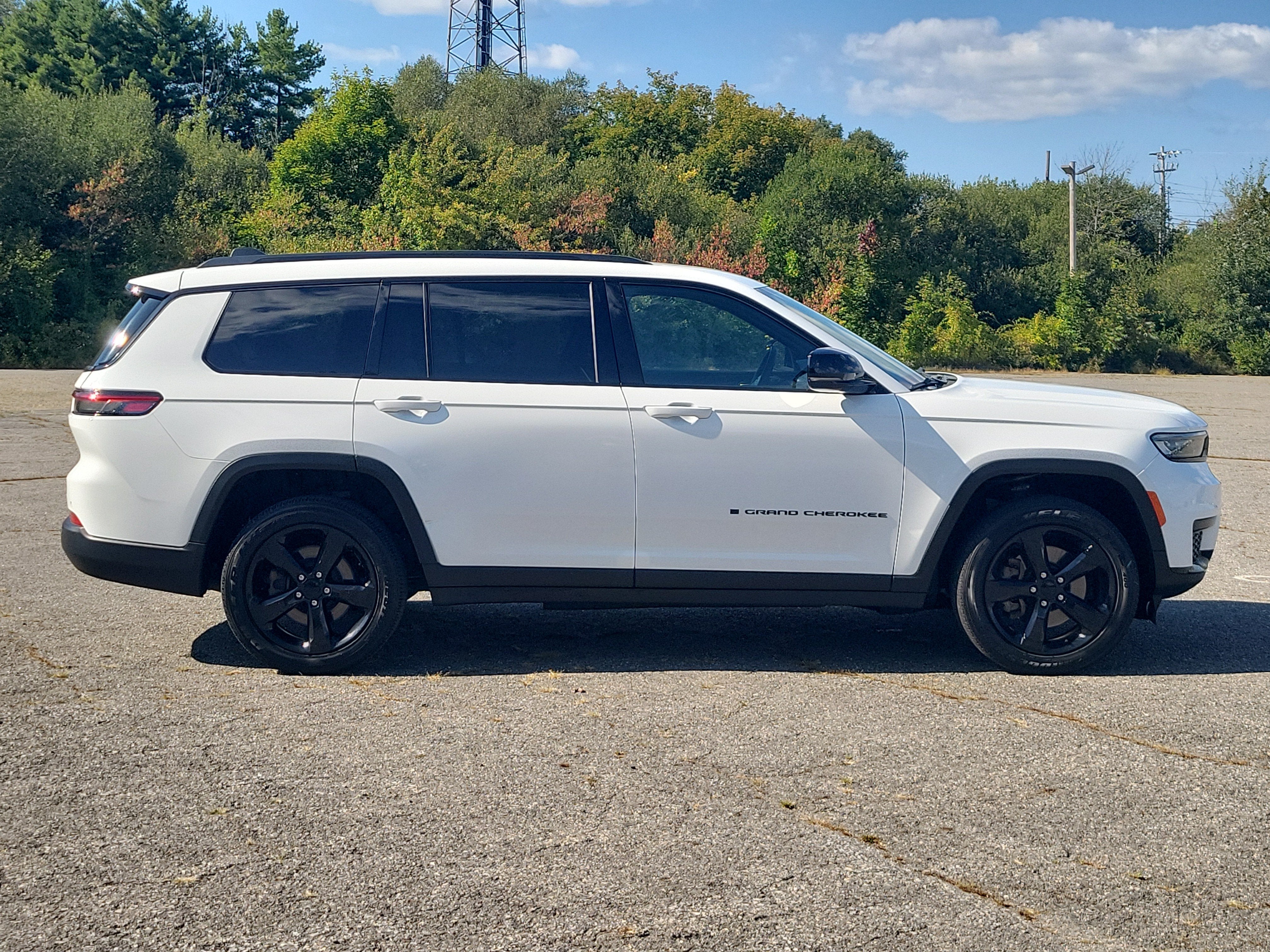 2023 Jeep Grand Cherokee L Altitude 4x4