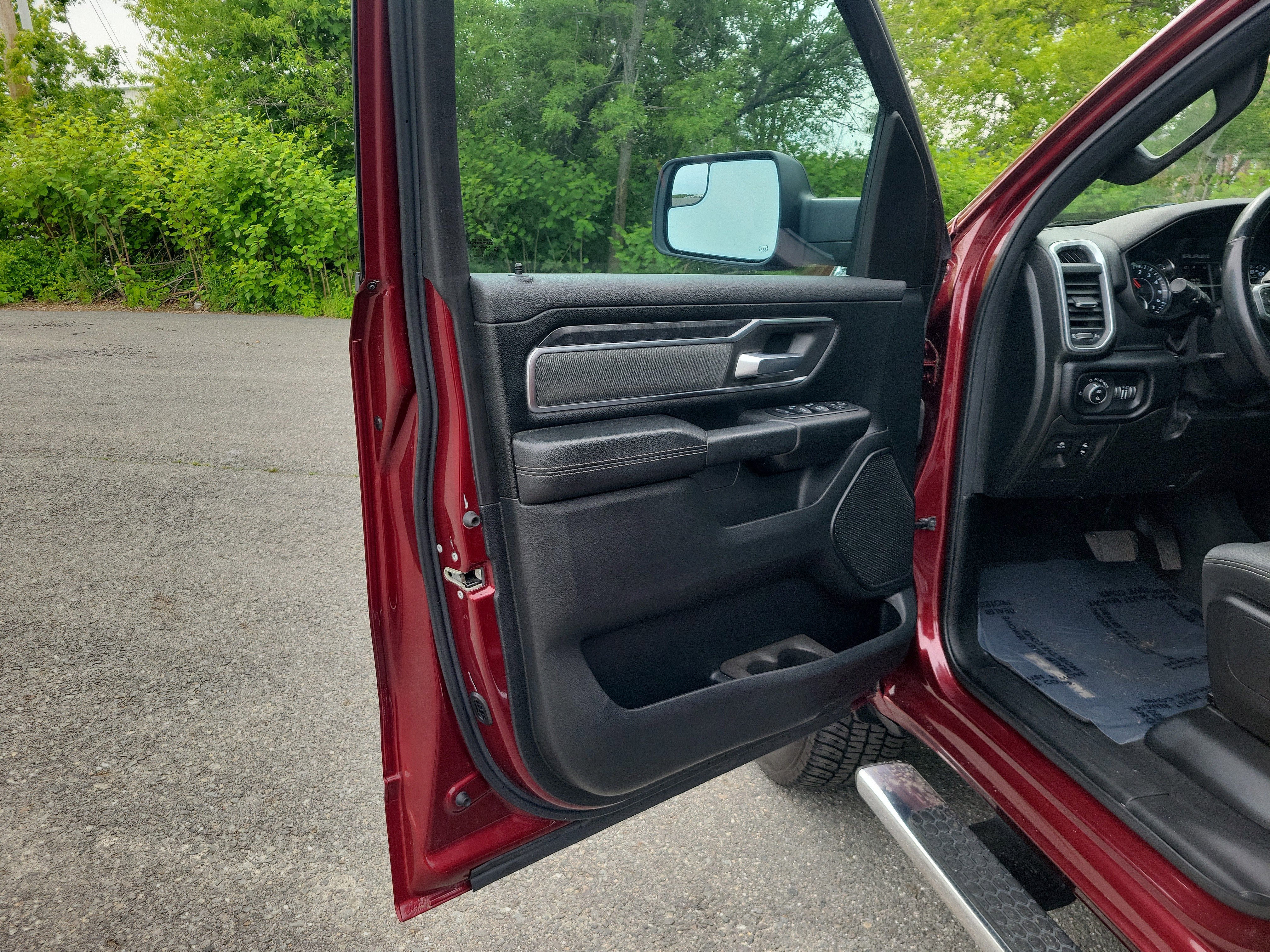 2019 RAM 1500 Big Horn/Lone Star Crew Cab 4x4 5'7" Box