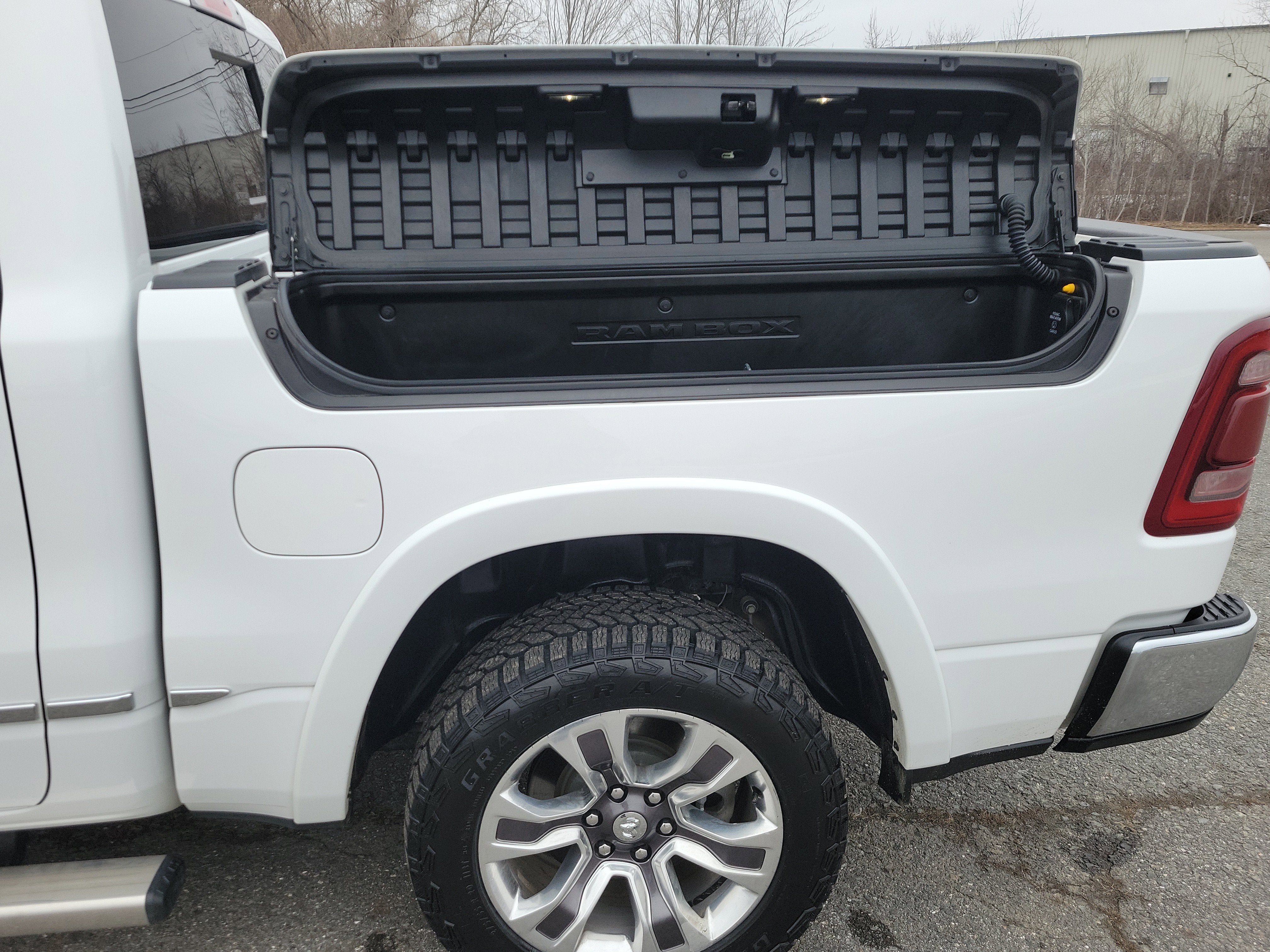 2023 RAM 1500 Limited Crew Cab 4x4 5'7" Box