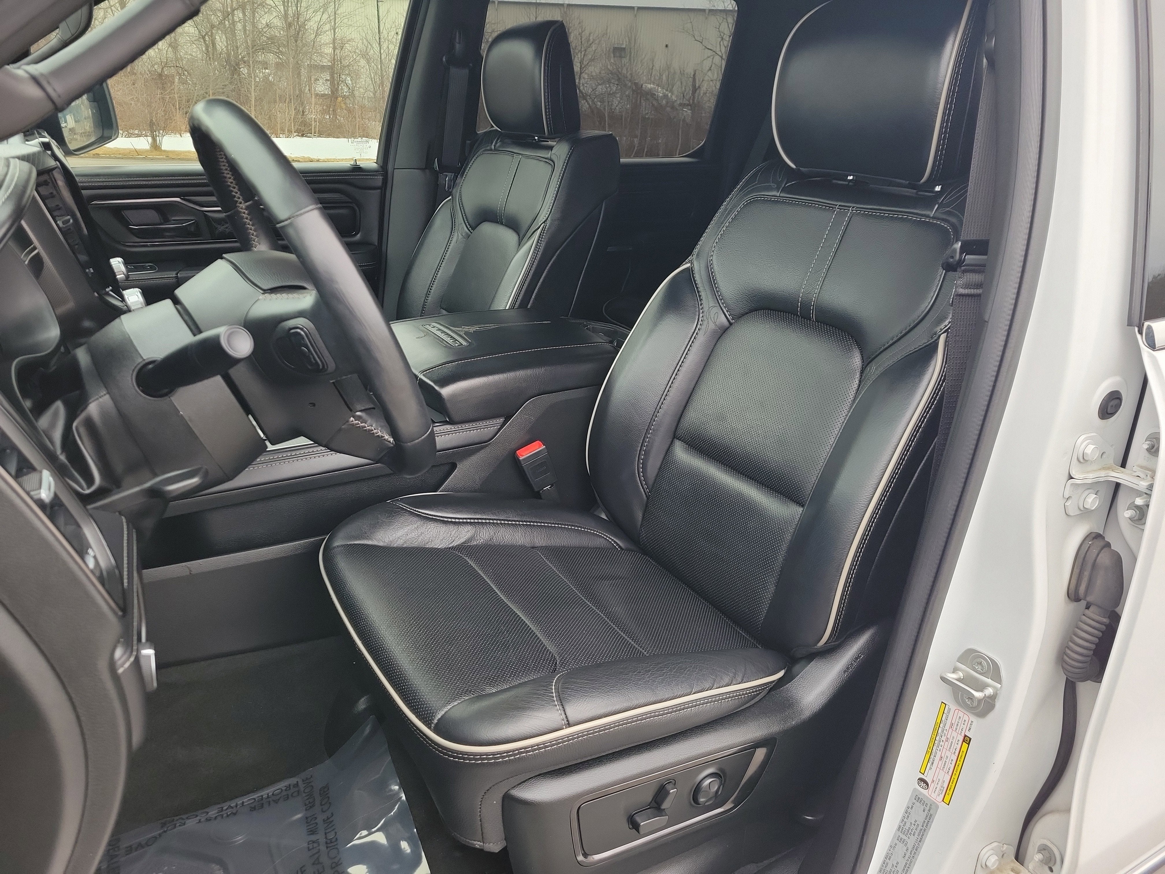 2023 RAM 1500 Limited Crew Cab 4x4 5'7" Box