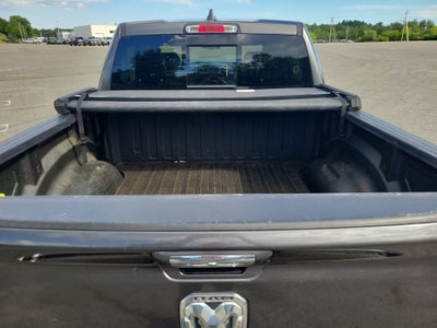 2019 RAM 1500 Laramie Crew Cab 4x4 5'7" Box
