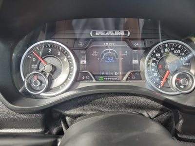 2019 RAM 1500 Laramie Crew Cab 4x4 5'7" Box