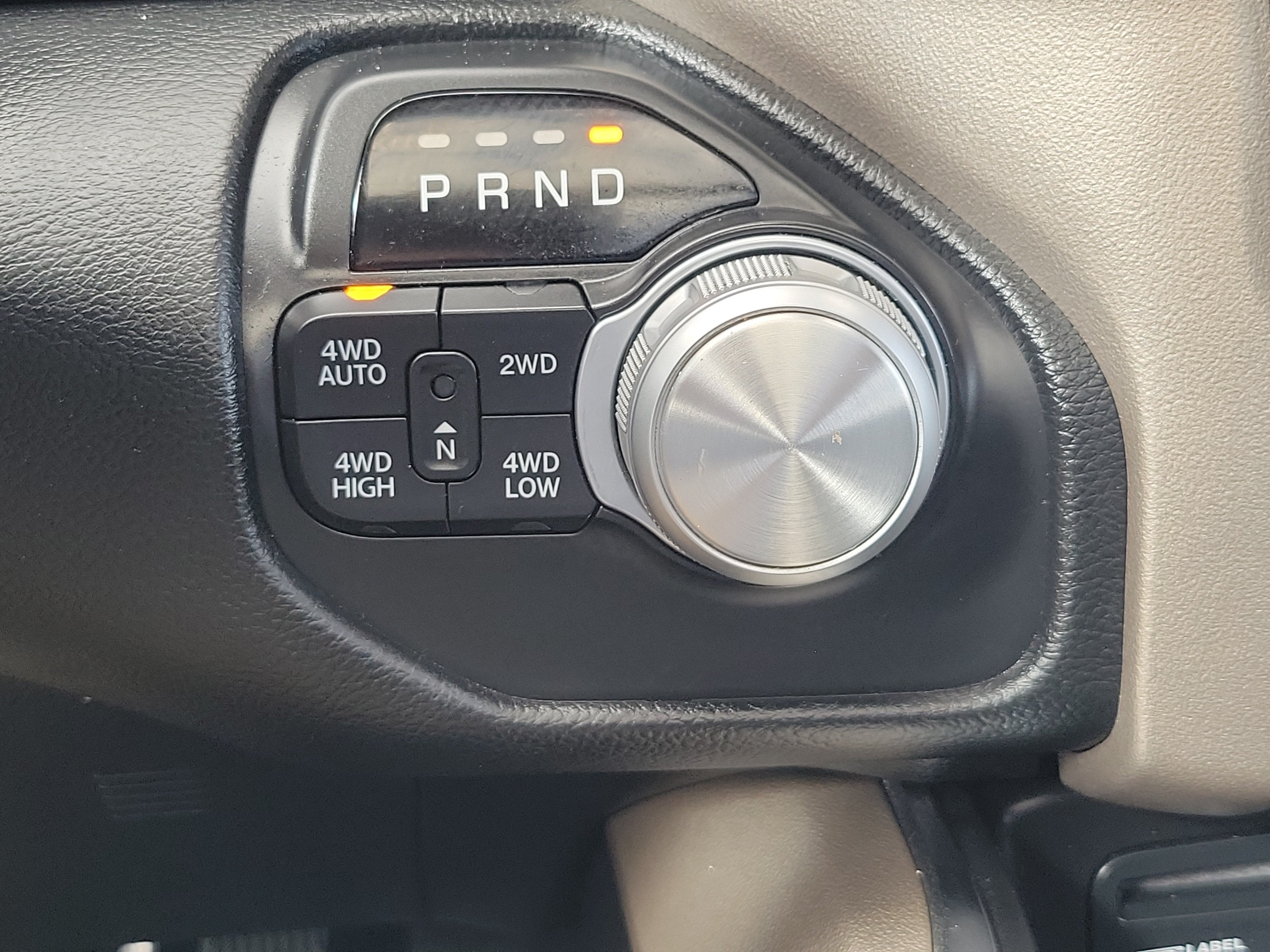 2019 RAM 1500 Laramie Crew Cab 4x4 5'7" Box