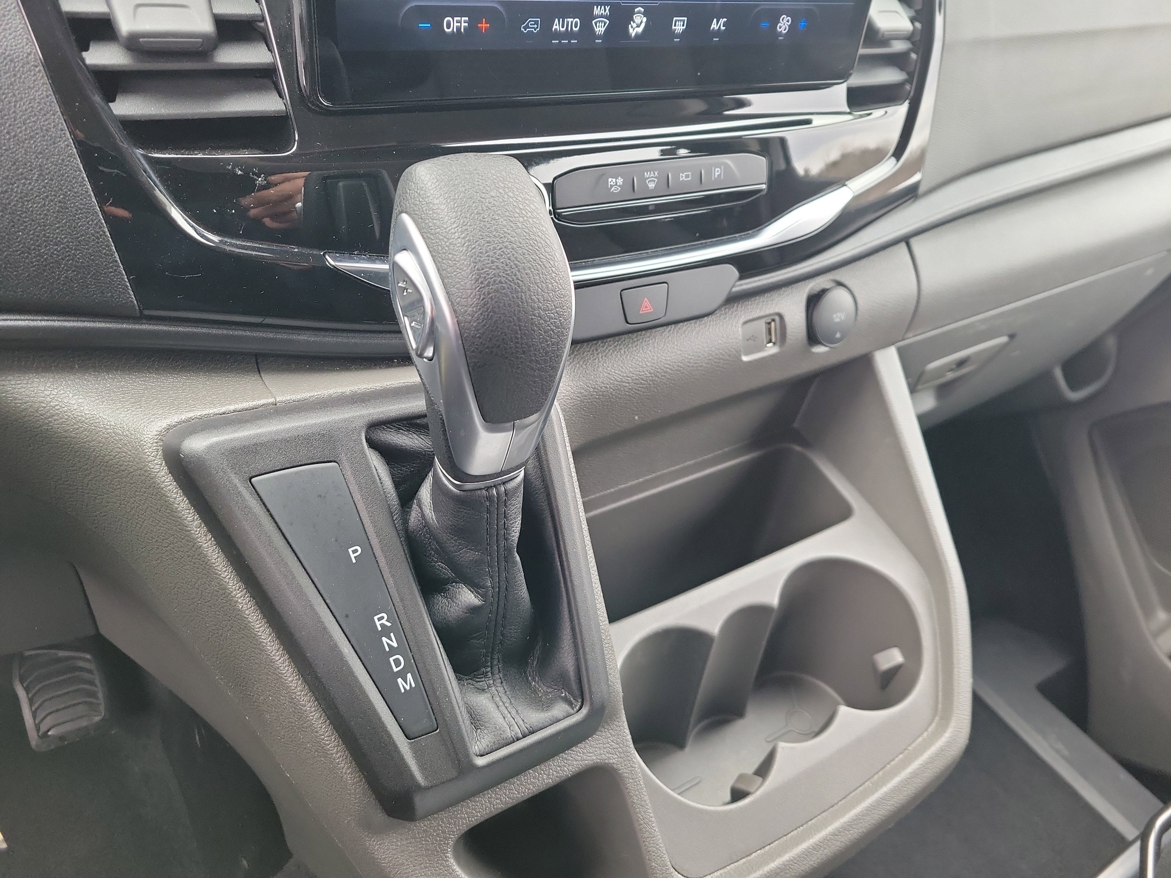 2023 Ford Transit Passenger Wagon XL