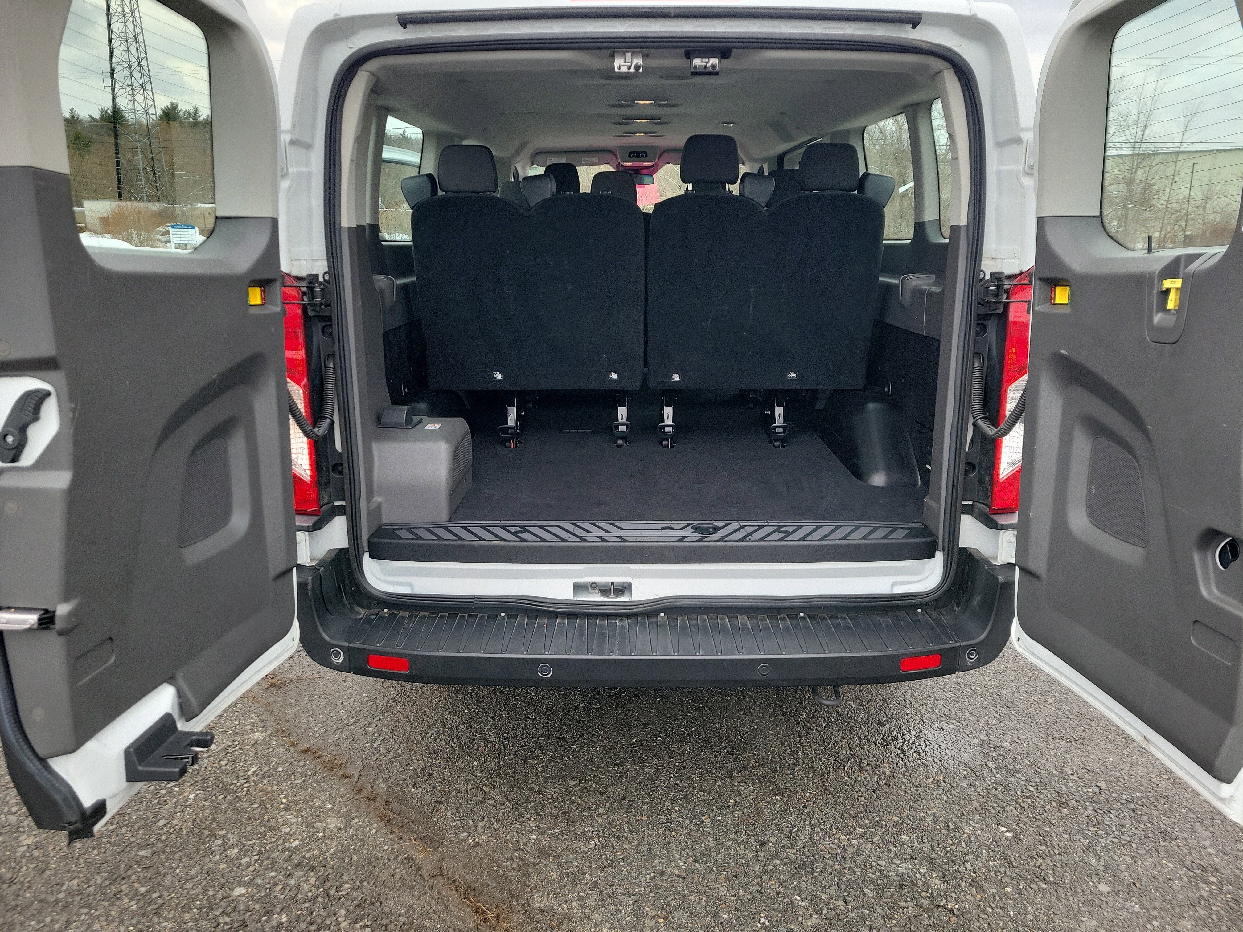 2023 Ford Transit Passenger Wagon XL