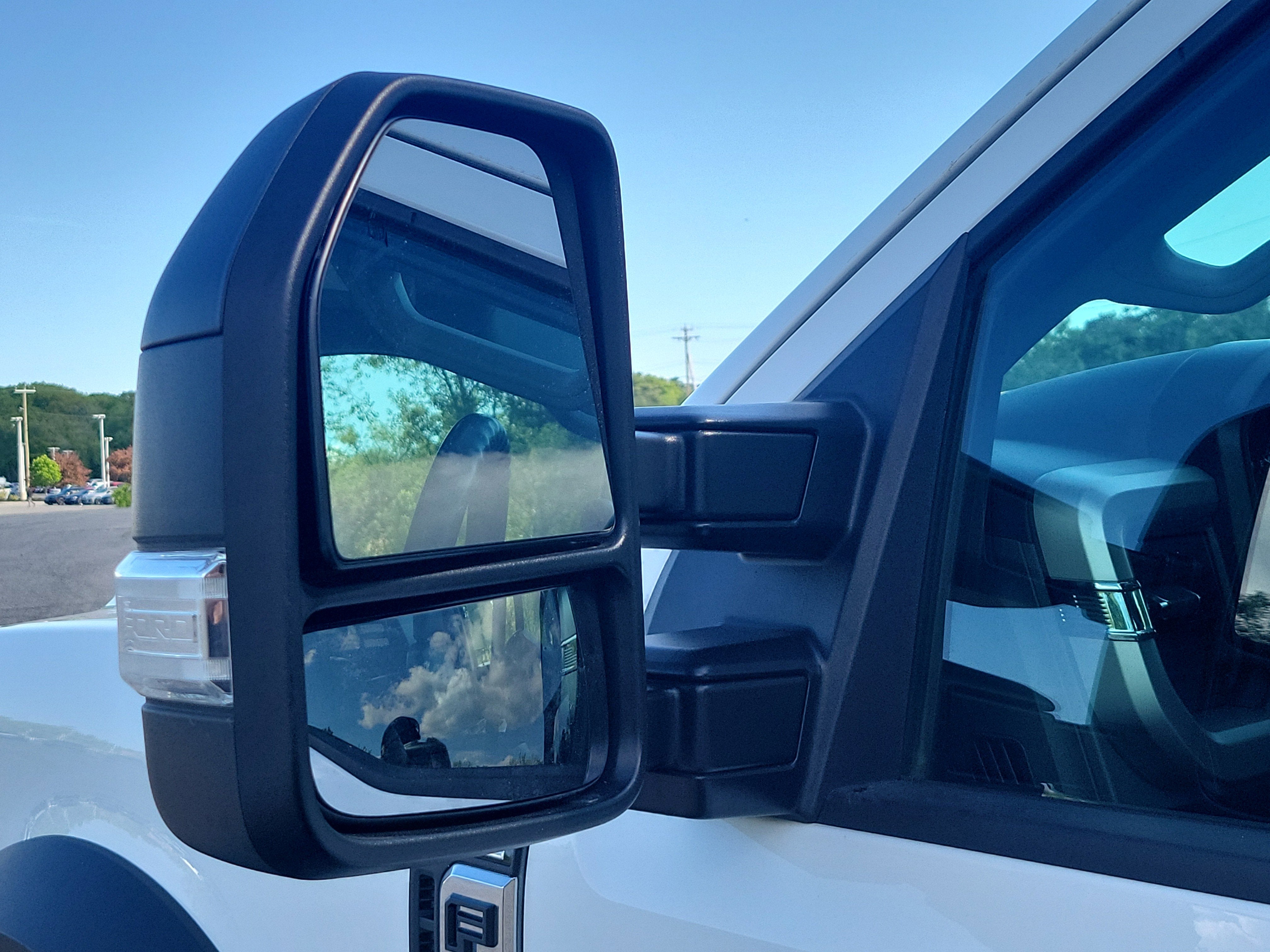 2023 Ford Super Duty F-550 DRW XL