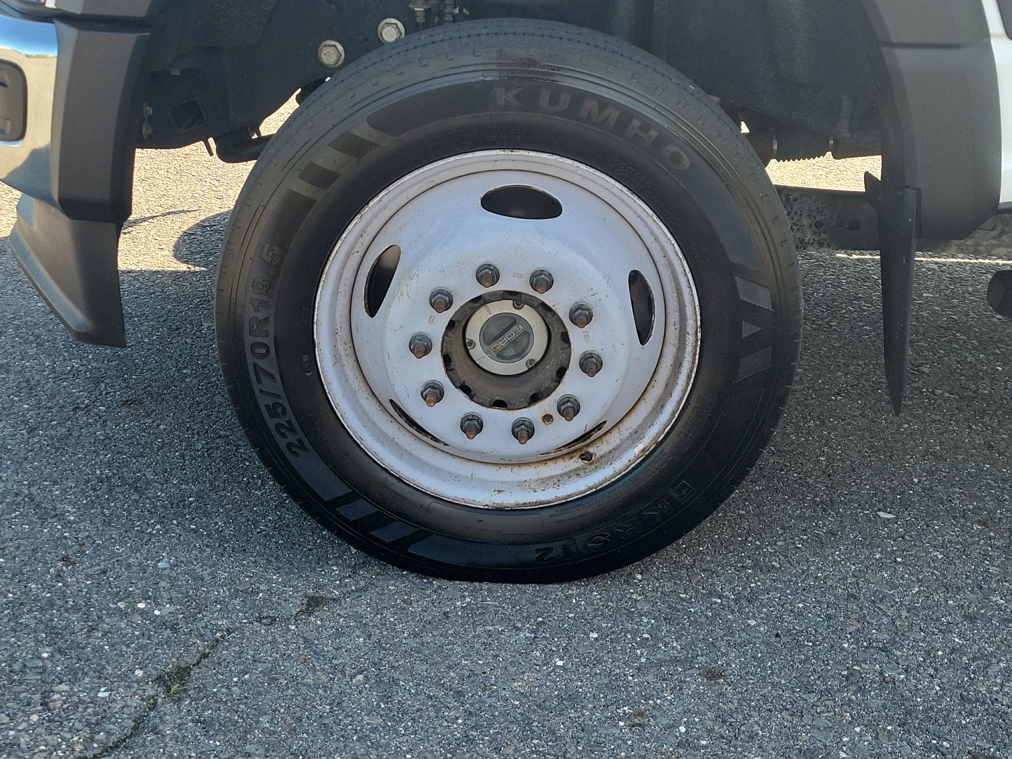 2023 Ford Super Duty F-550 DRW XL