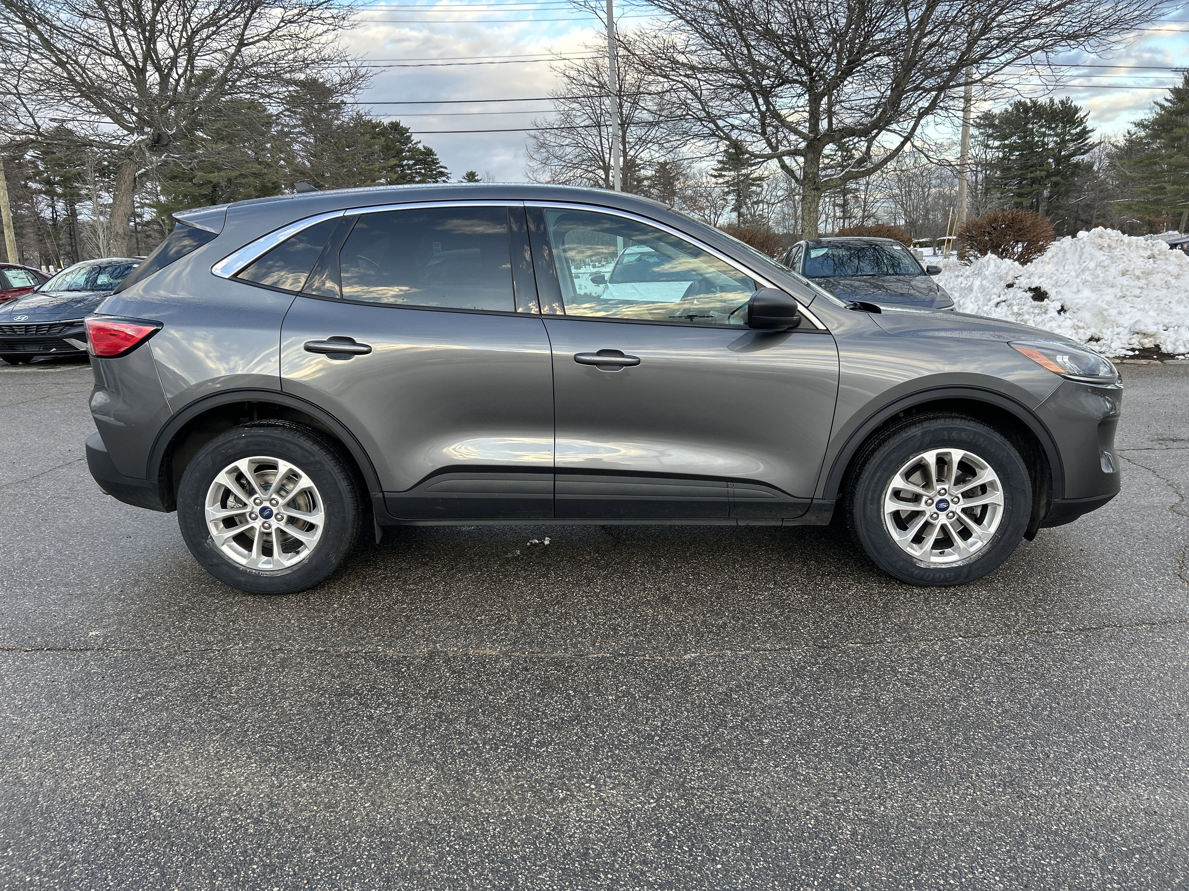2022 Ford Escape SE