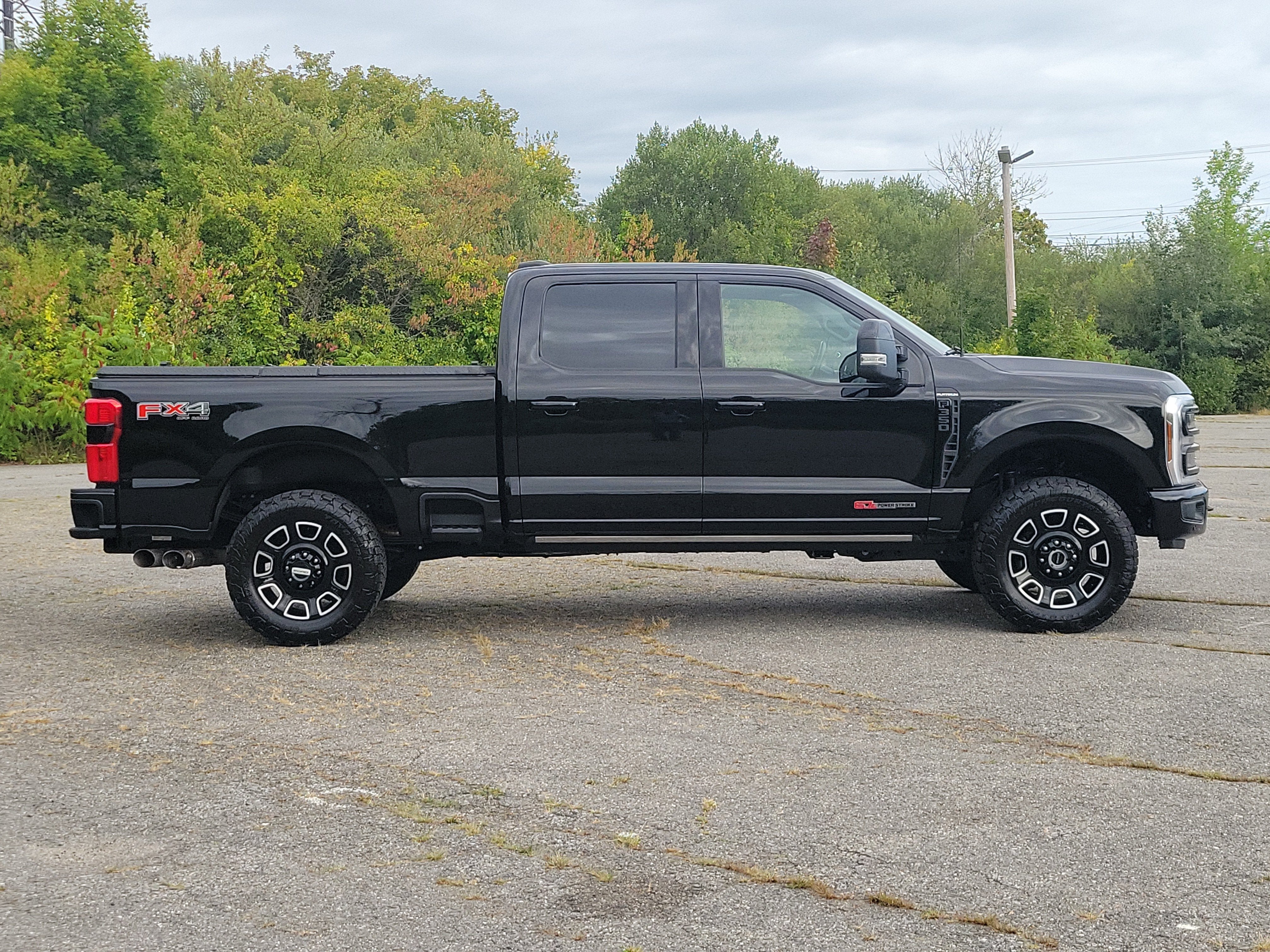 2025 Ford F-350 Platinum