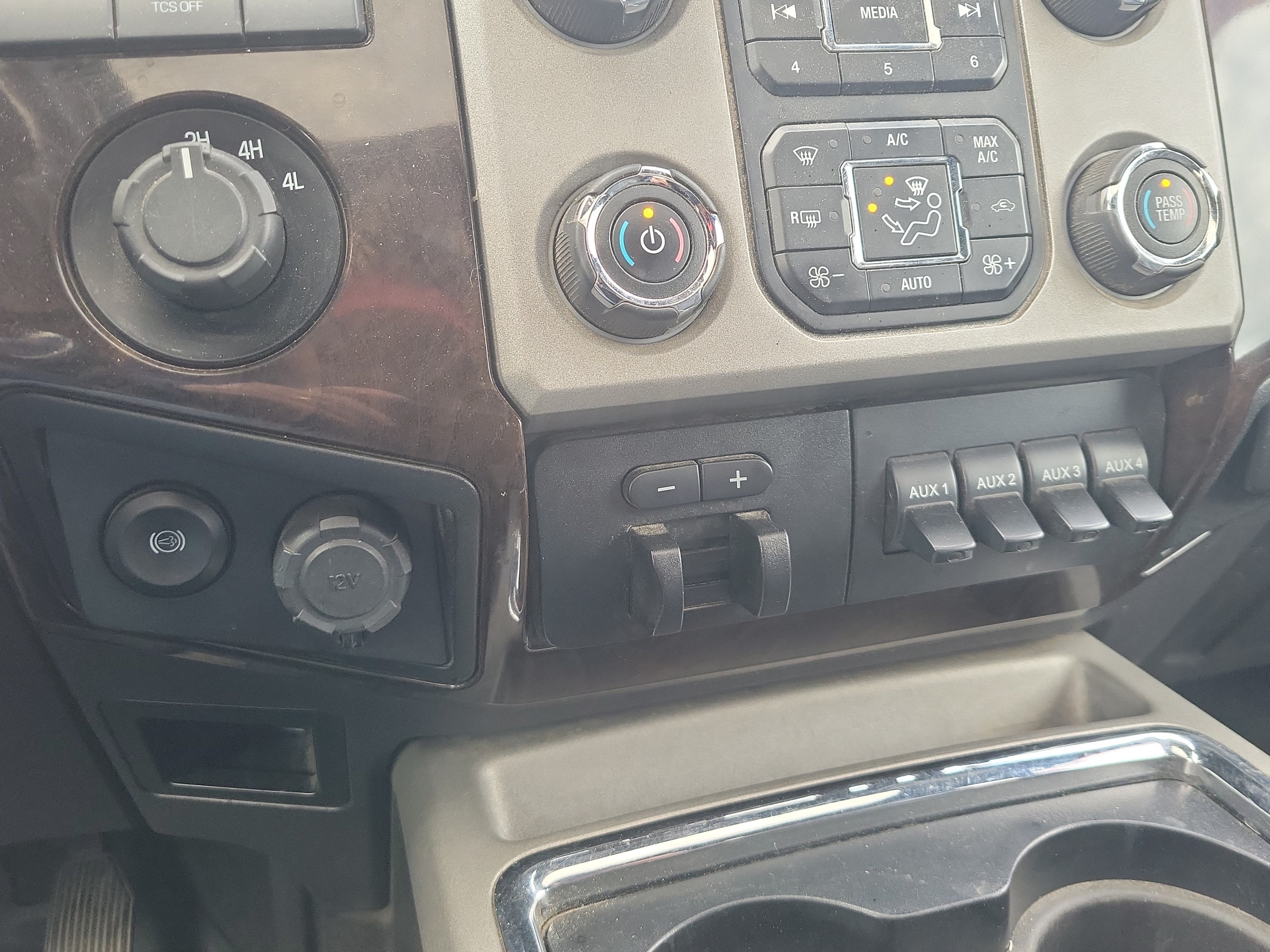 2016 Ford Super Duty F-450 DRW XL