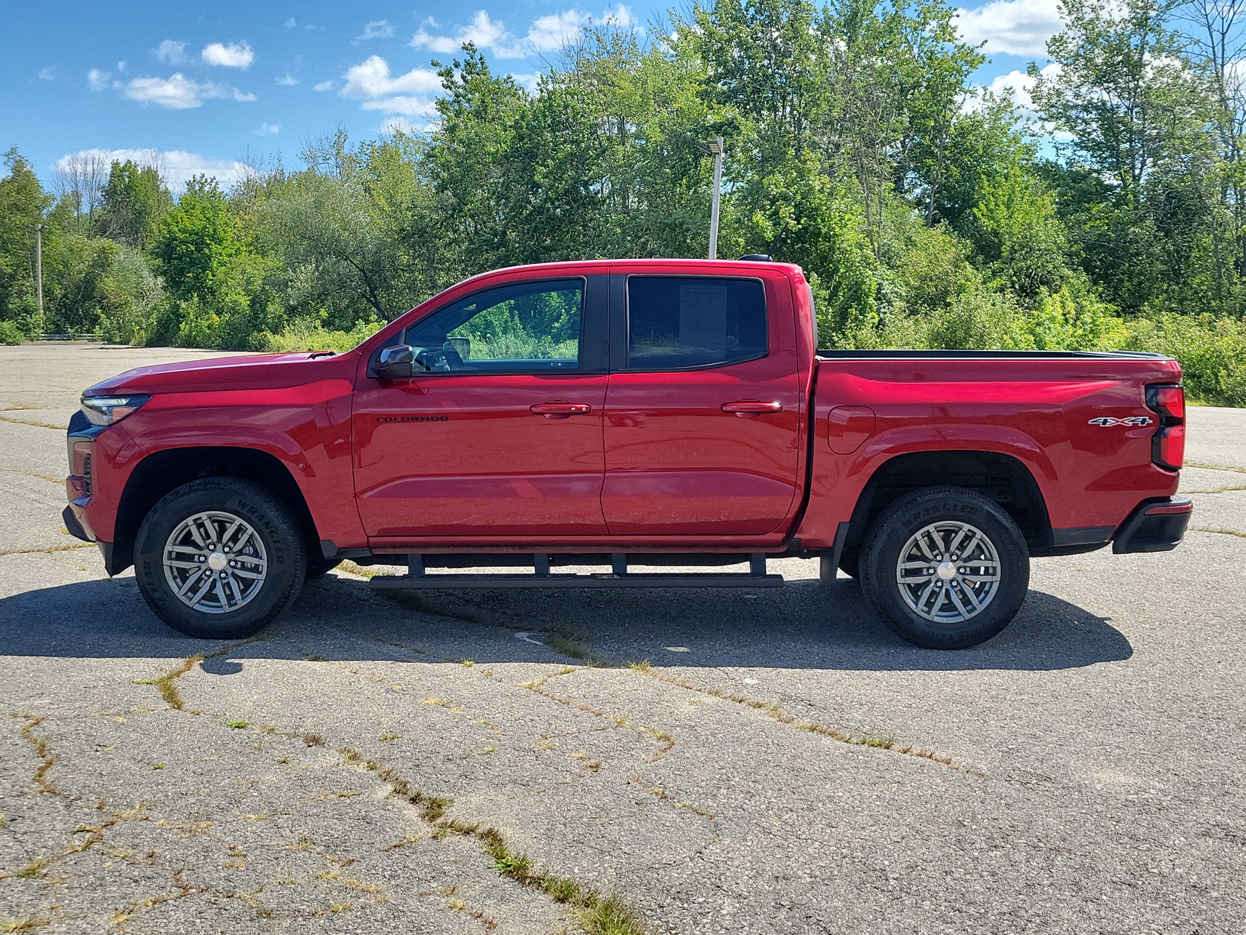 2024 Chevrolet Colorado LT