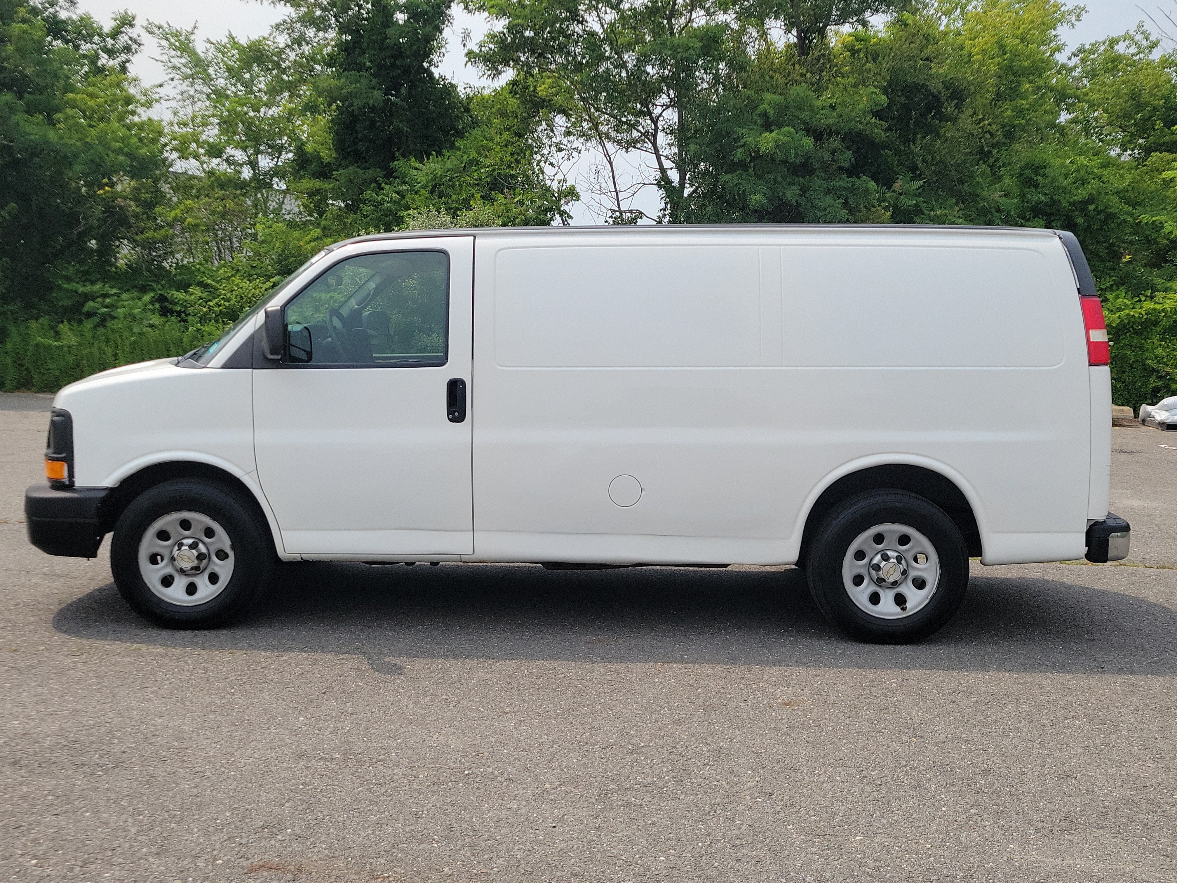 2013 Chevrolet Express Cargo 1500 Work Van
