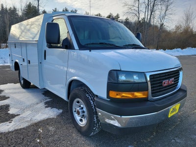 2025 GMC Savana Cutaway 3500 1WT