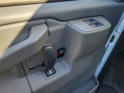 2025 GMC Savana Cutaway 3500 1WT