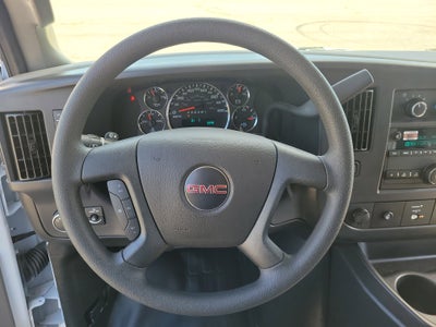 2025 GMC Savana Cutaway 3500 1WT