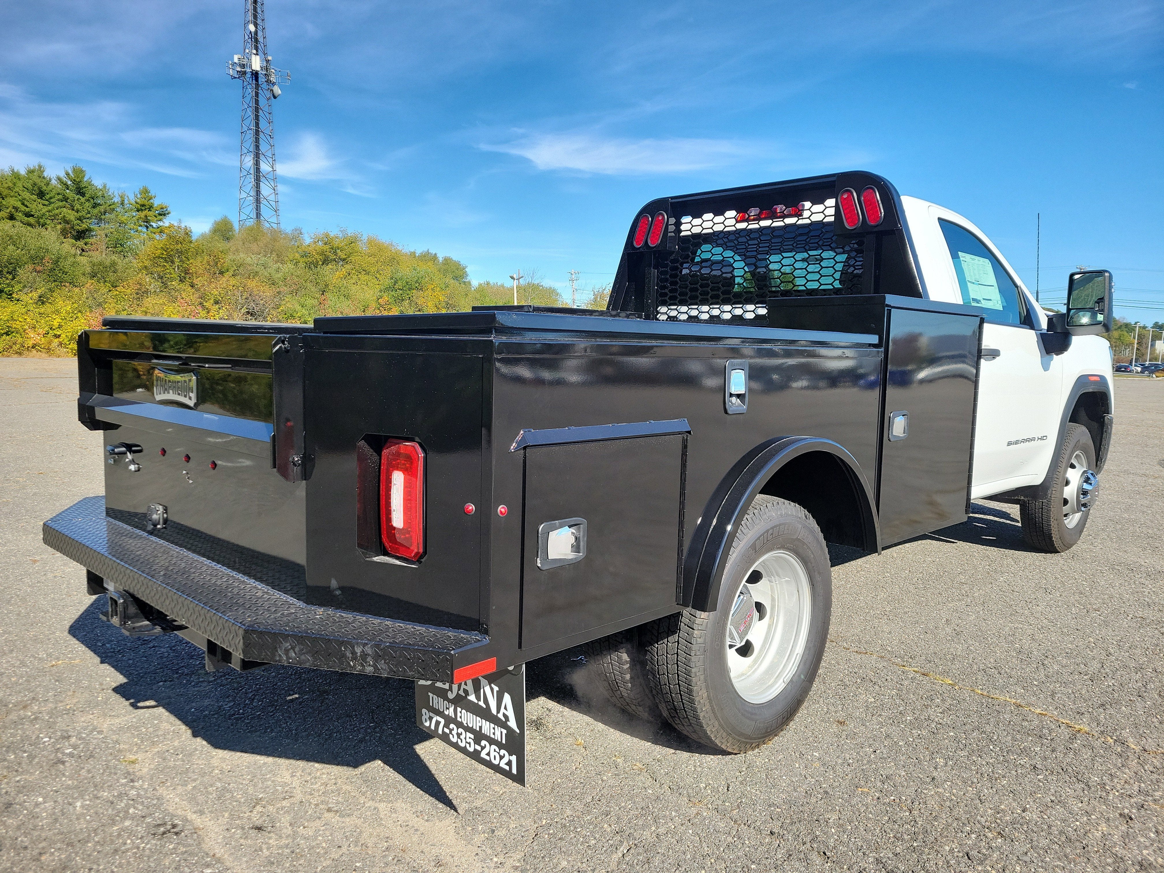 2025 GMC Sierra 3500 HD Chassis Cab Pro