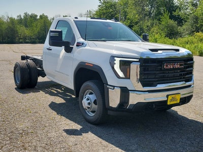 2026 GMC Sierra 3500 HD Chassis Cab Pro