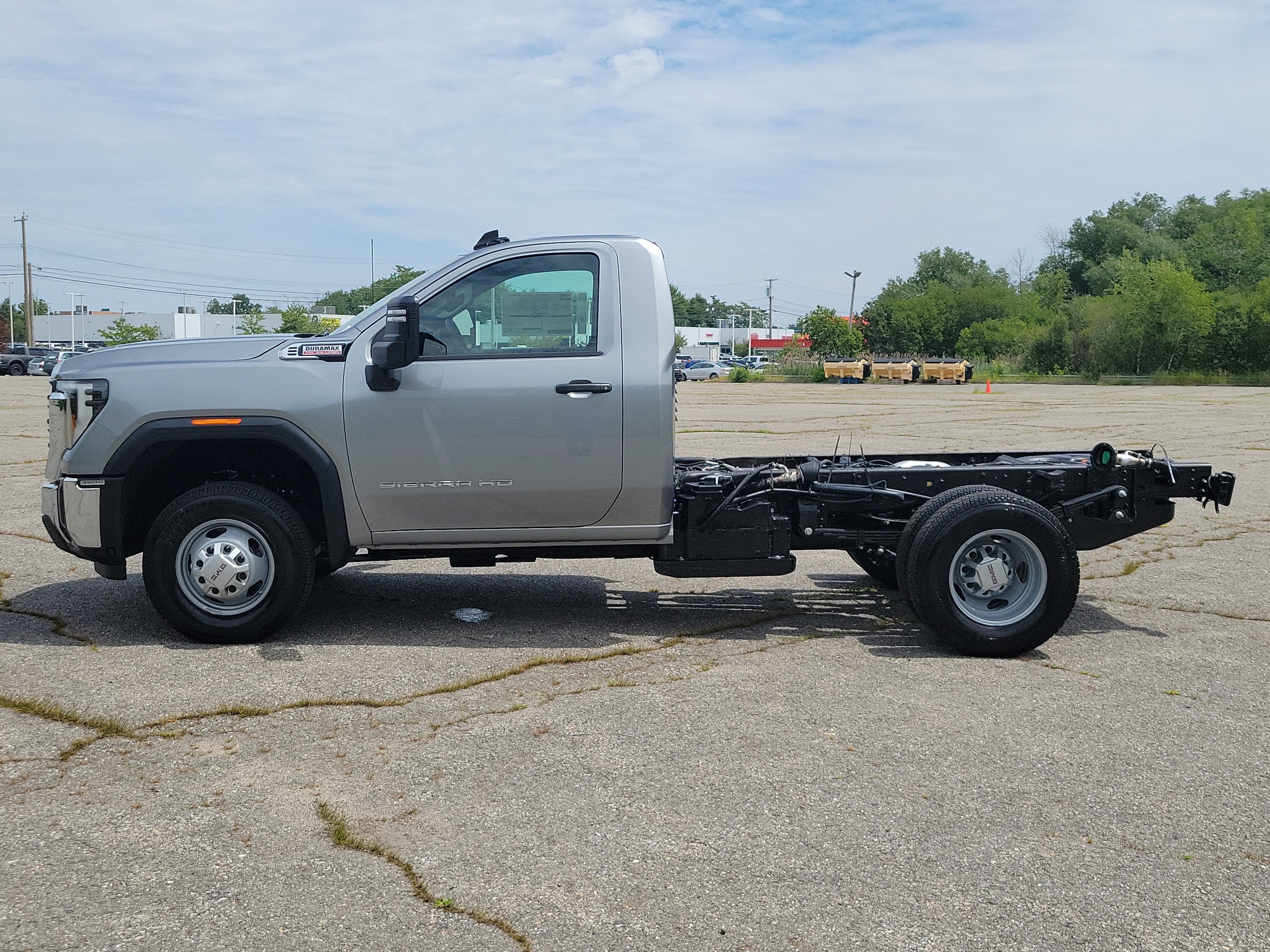 2026 GMC Sierra 3500 HD Chassis Cab Pro