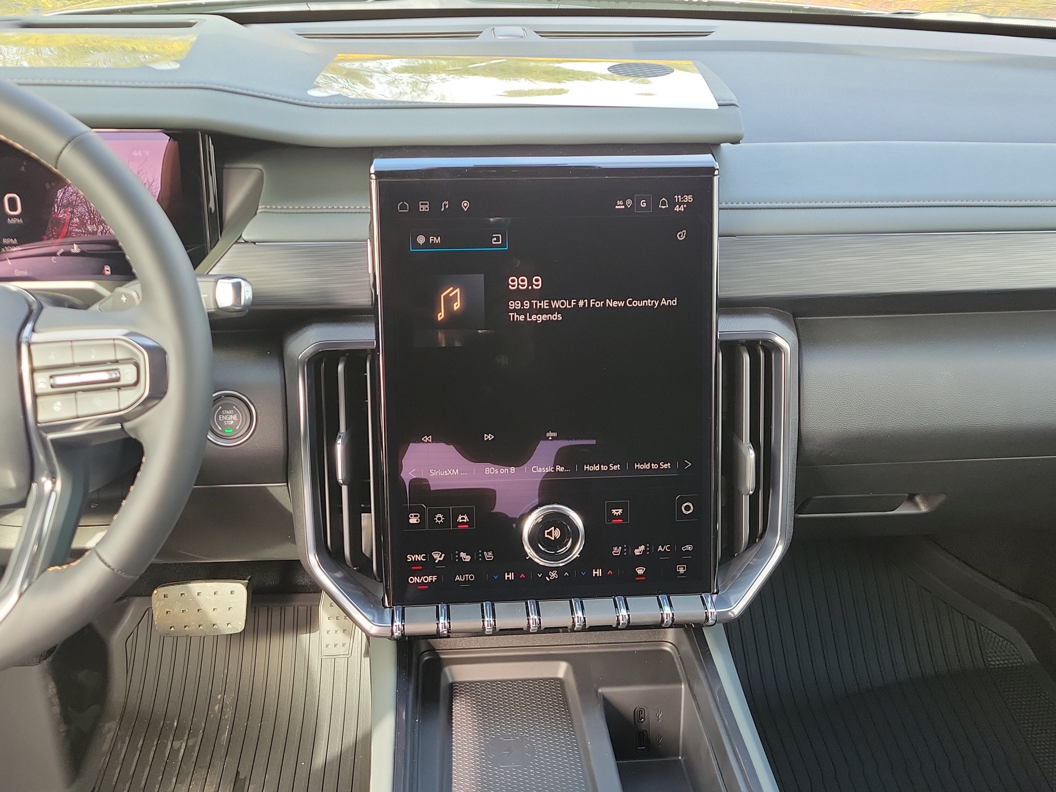 2027 GMC Acadia AT4
