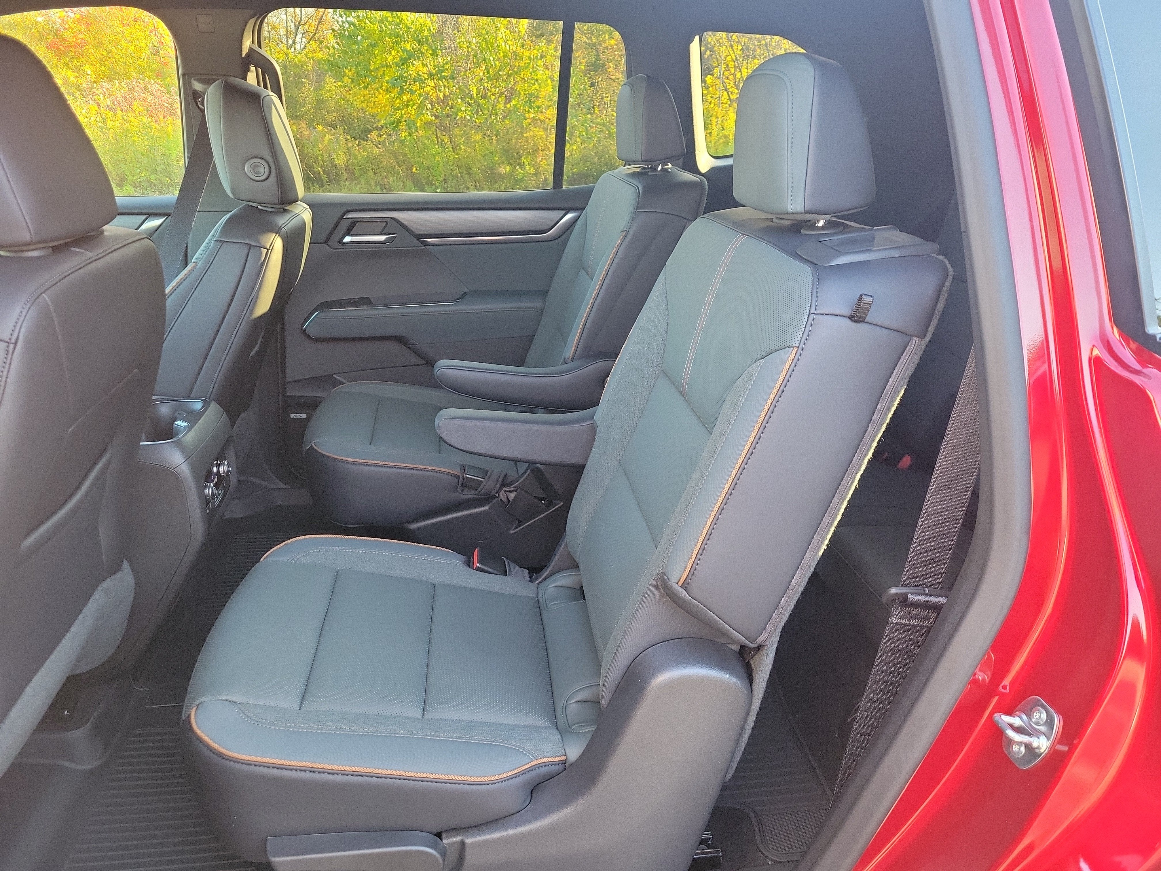2027 GMC Acadia AT4