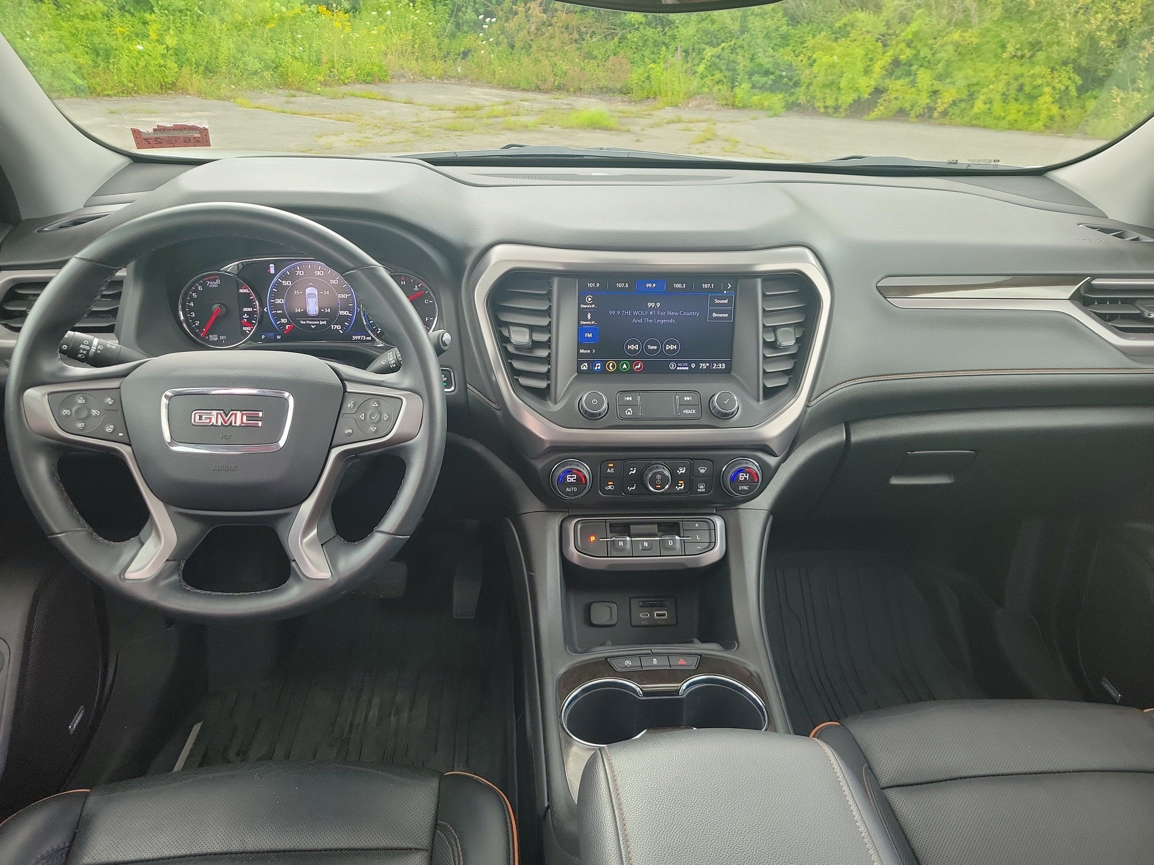 2023 GMC Acadia AT4