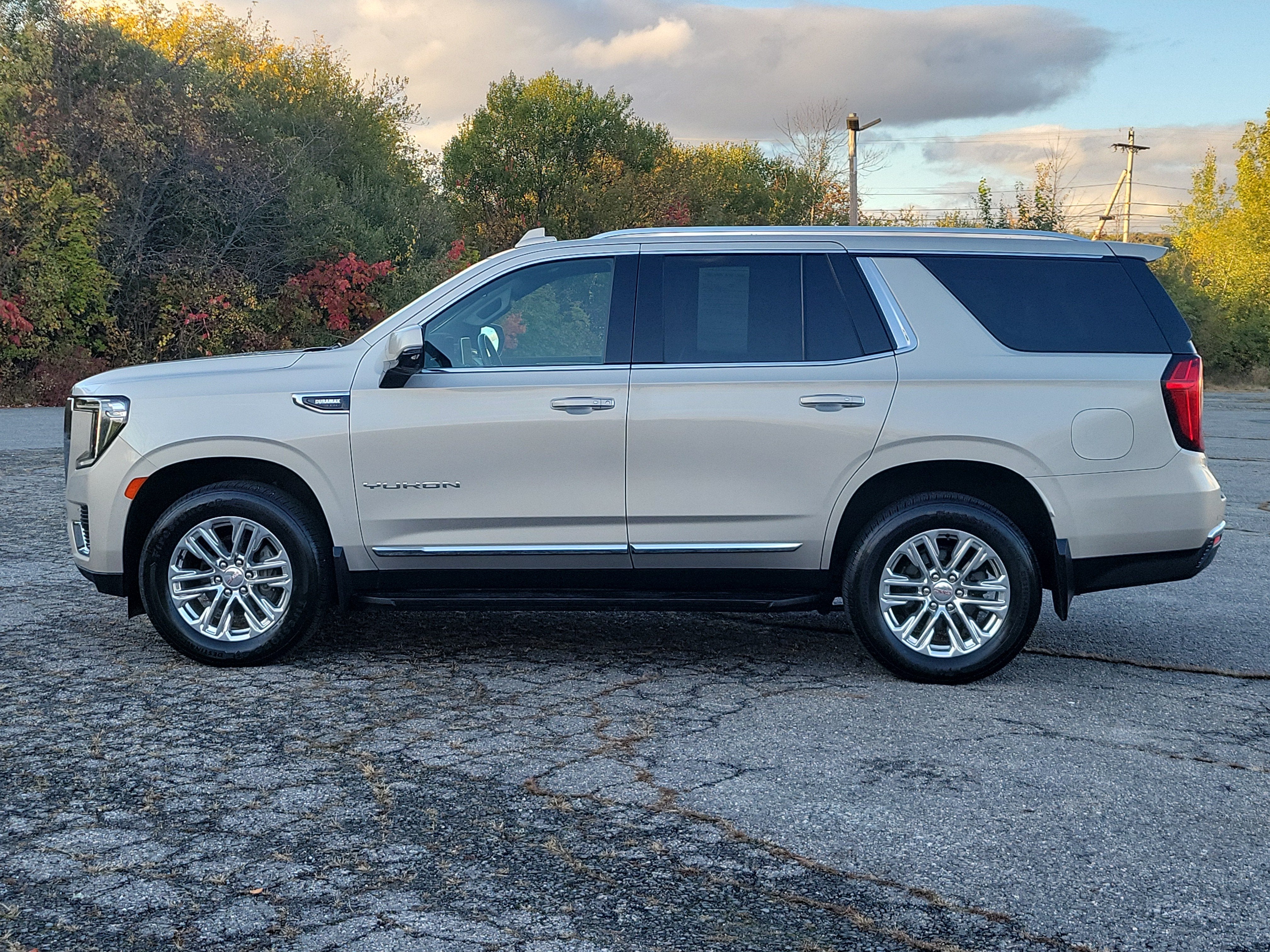 2022 GMC Yukon SLT