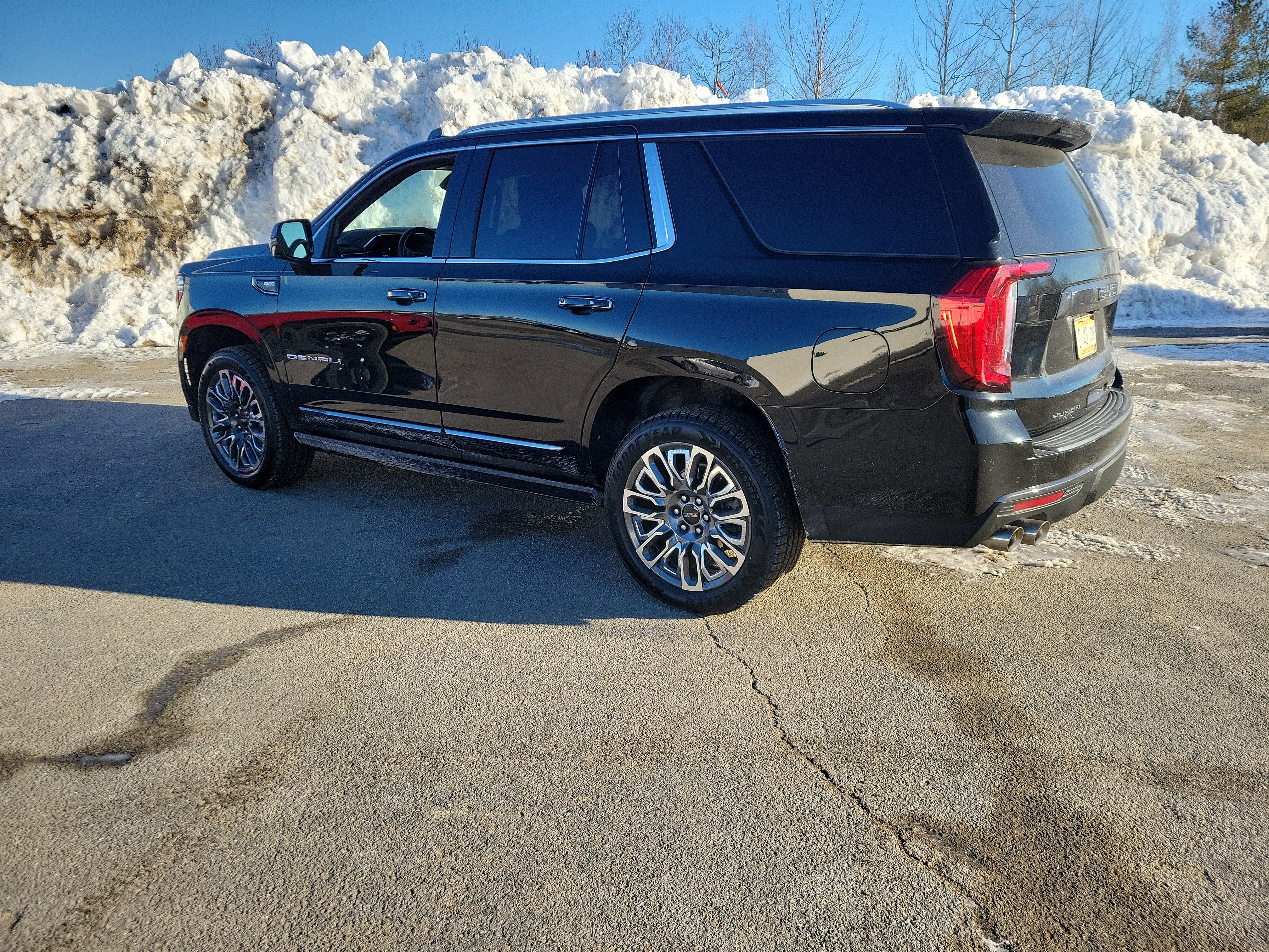 2023 GMC Yukon Denali Ultimate