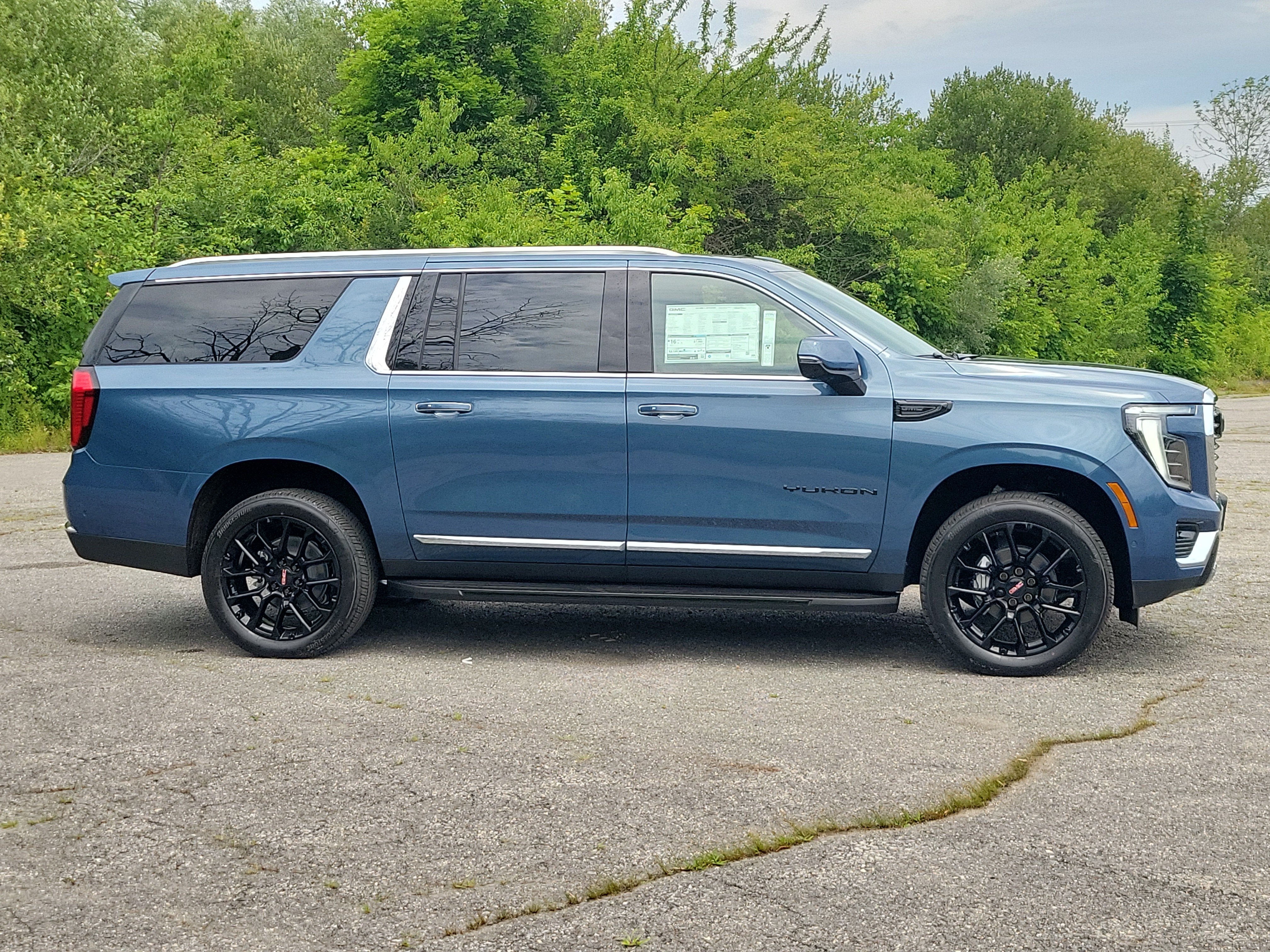 2026 GMC Yukon XL Elevation