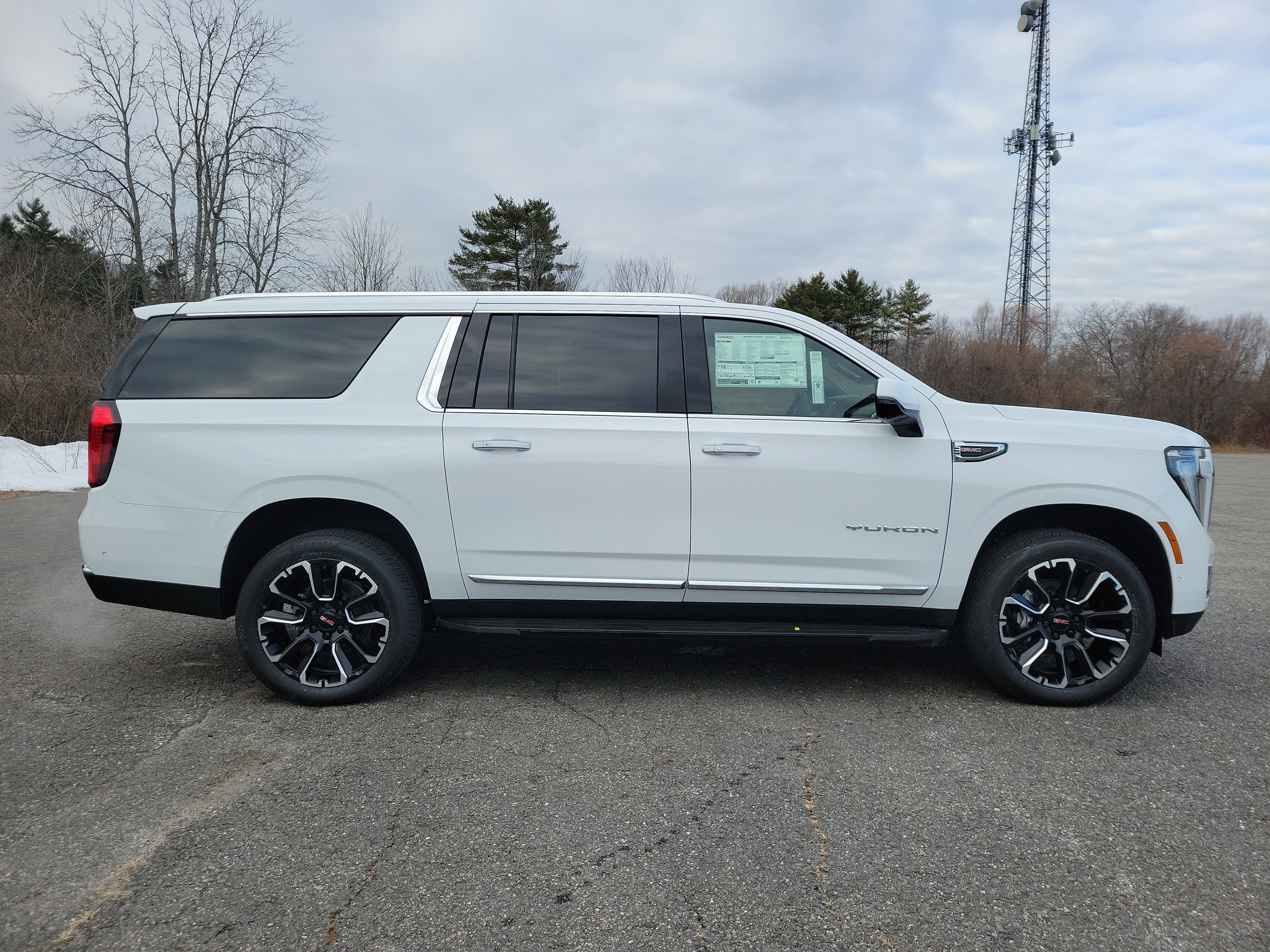 2026 GMC Yukon XL Elevation