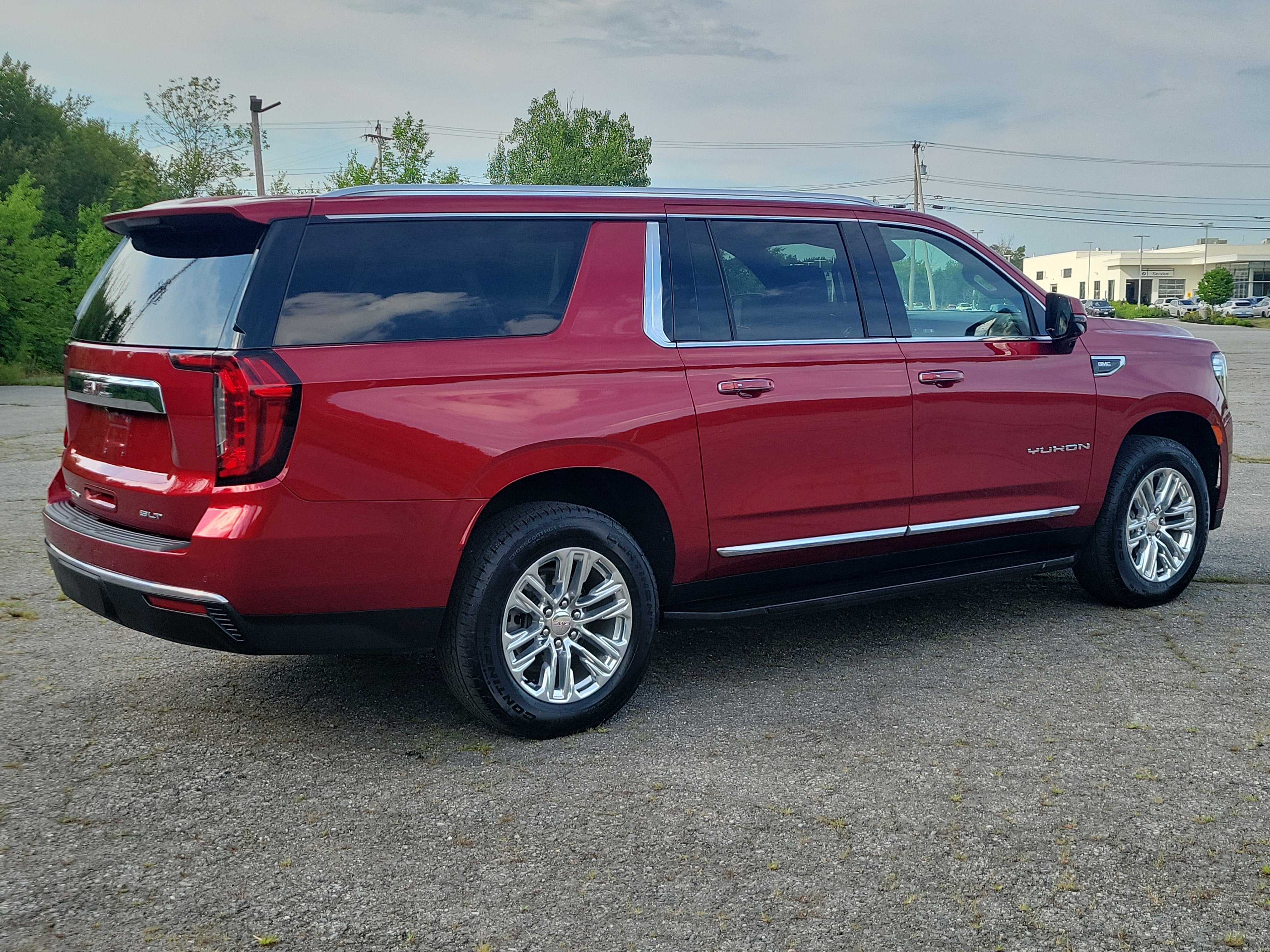 2024 GMC Yukon XL SLT