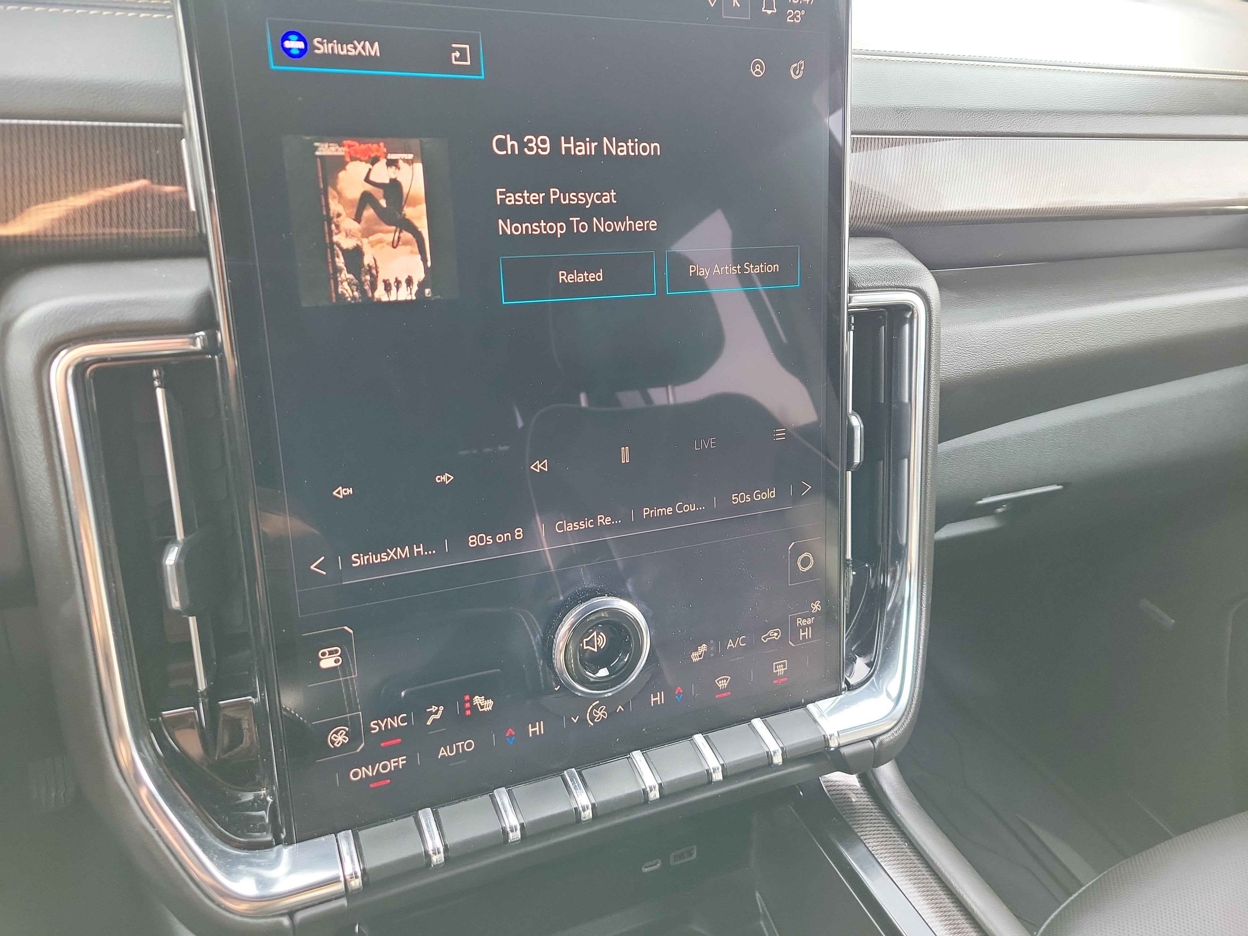 2025 GMC Yukon XL Elevation