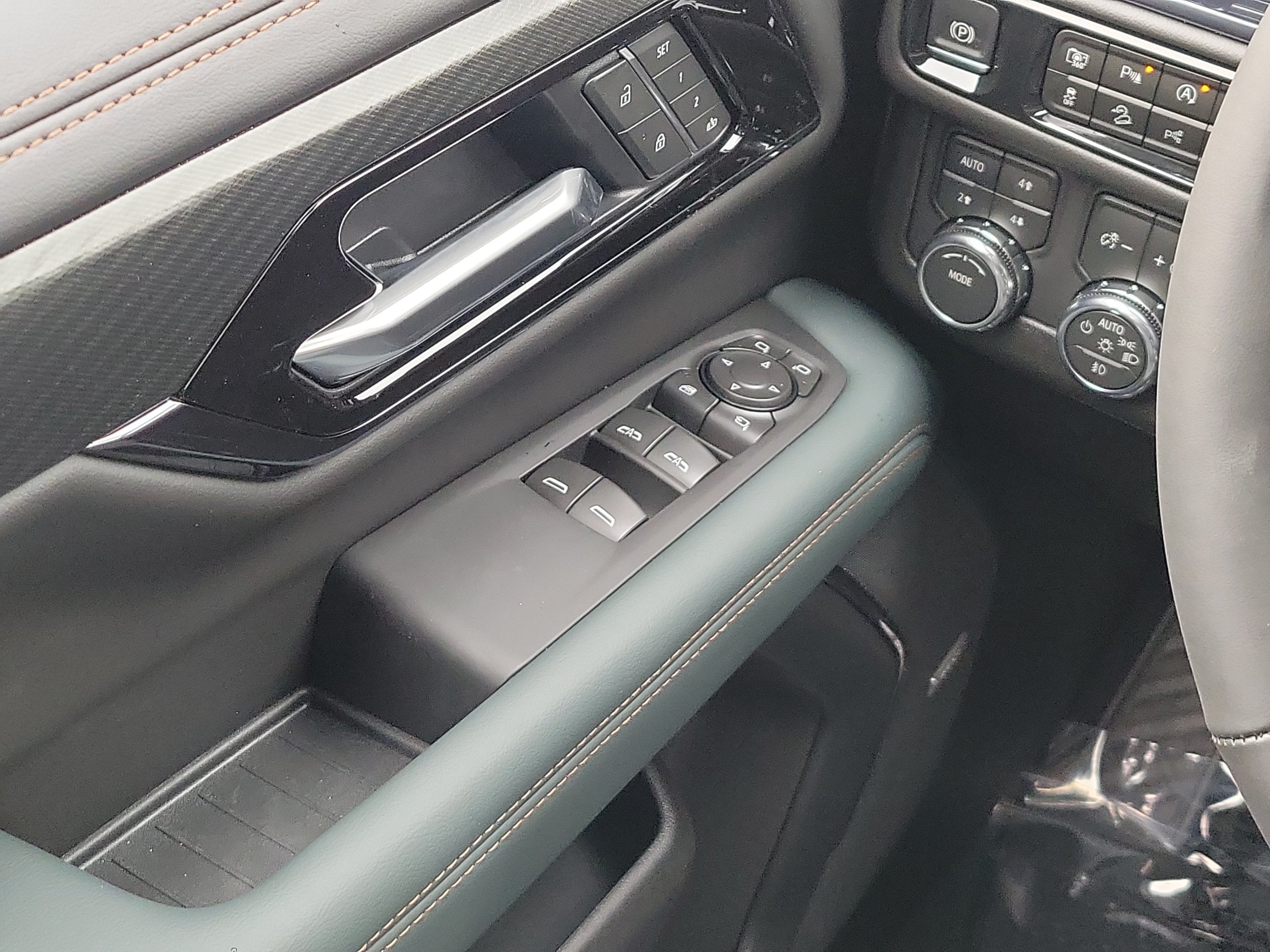 2027 GMC Yukon XL AT4