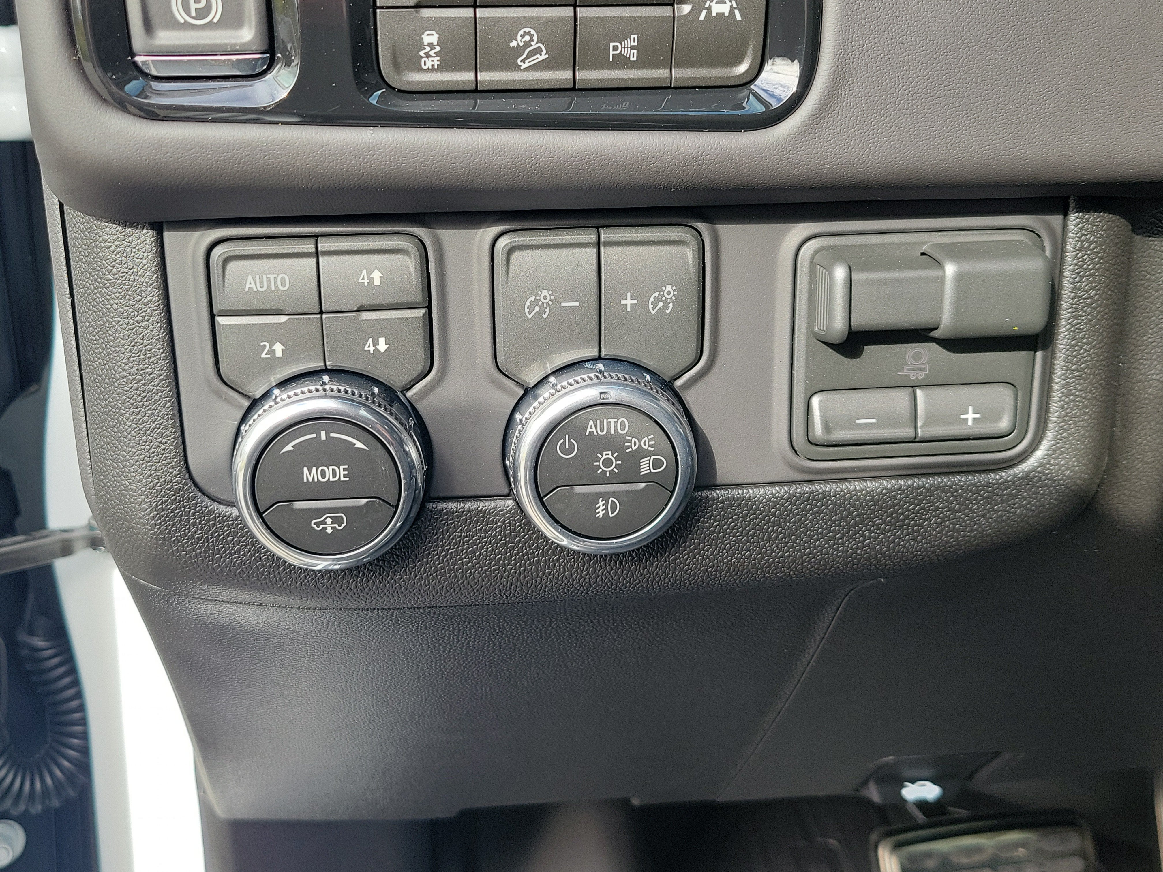 2027 GMC Yukon XL AT4 Ultimate
