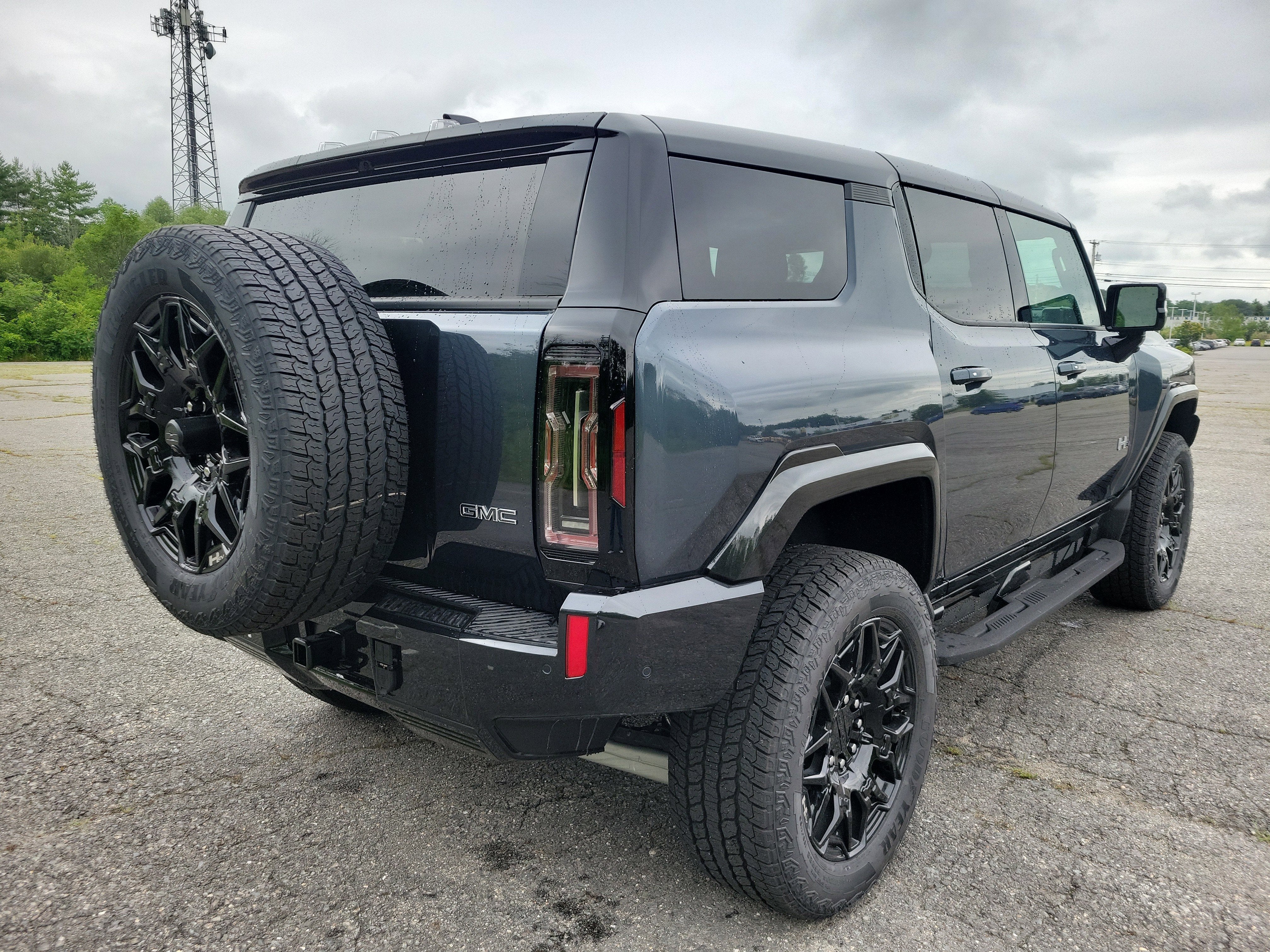 2025 GMC HUMMER EV SUV 2X