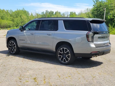 2025 Chevrolet Suburban RST