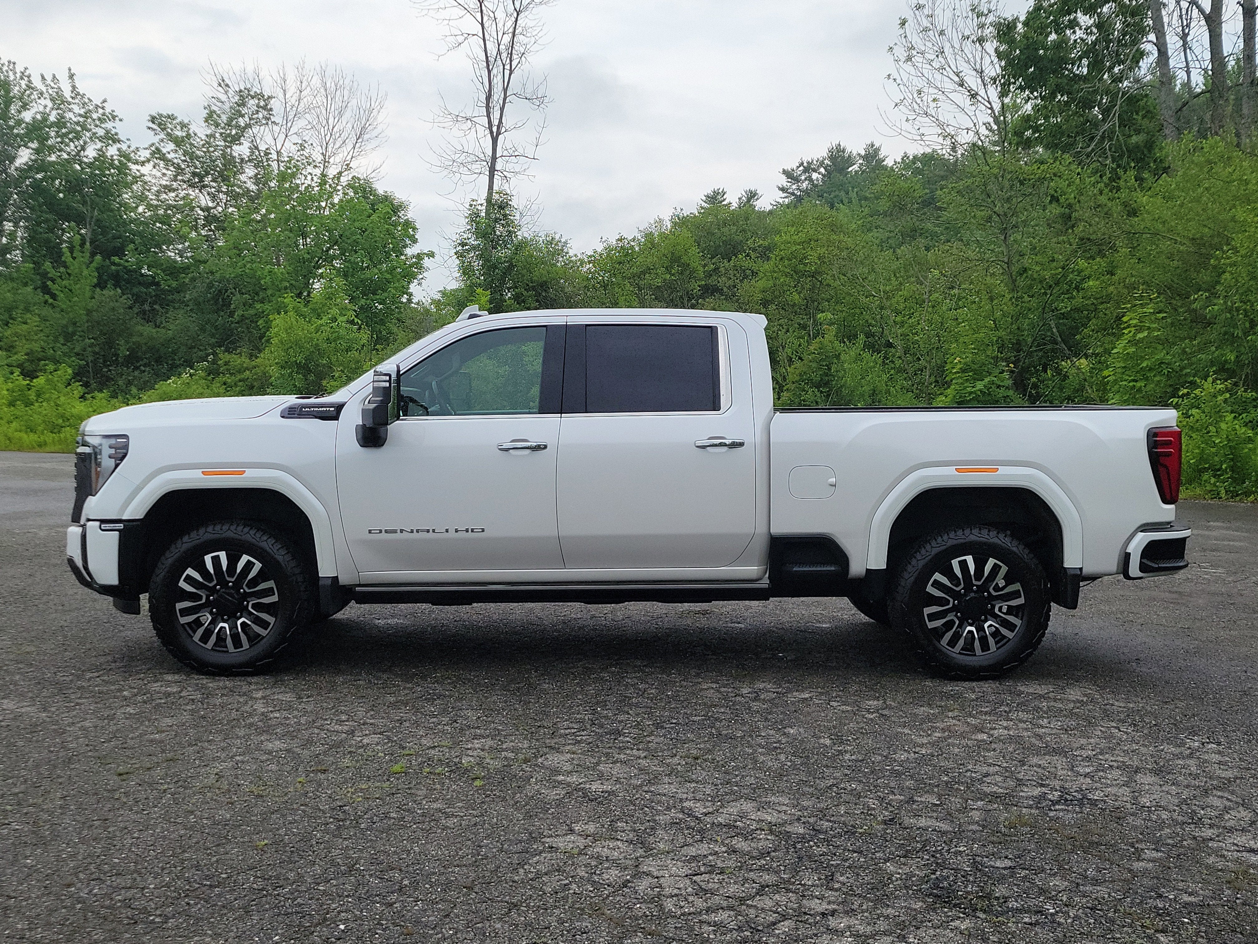 2024 GMC Sierra 3500 HD Denali Ultimate