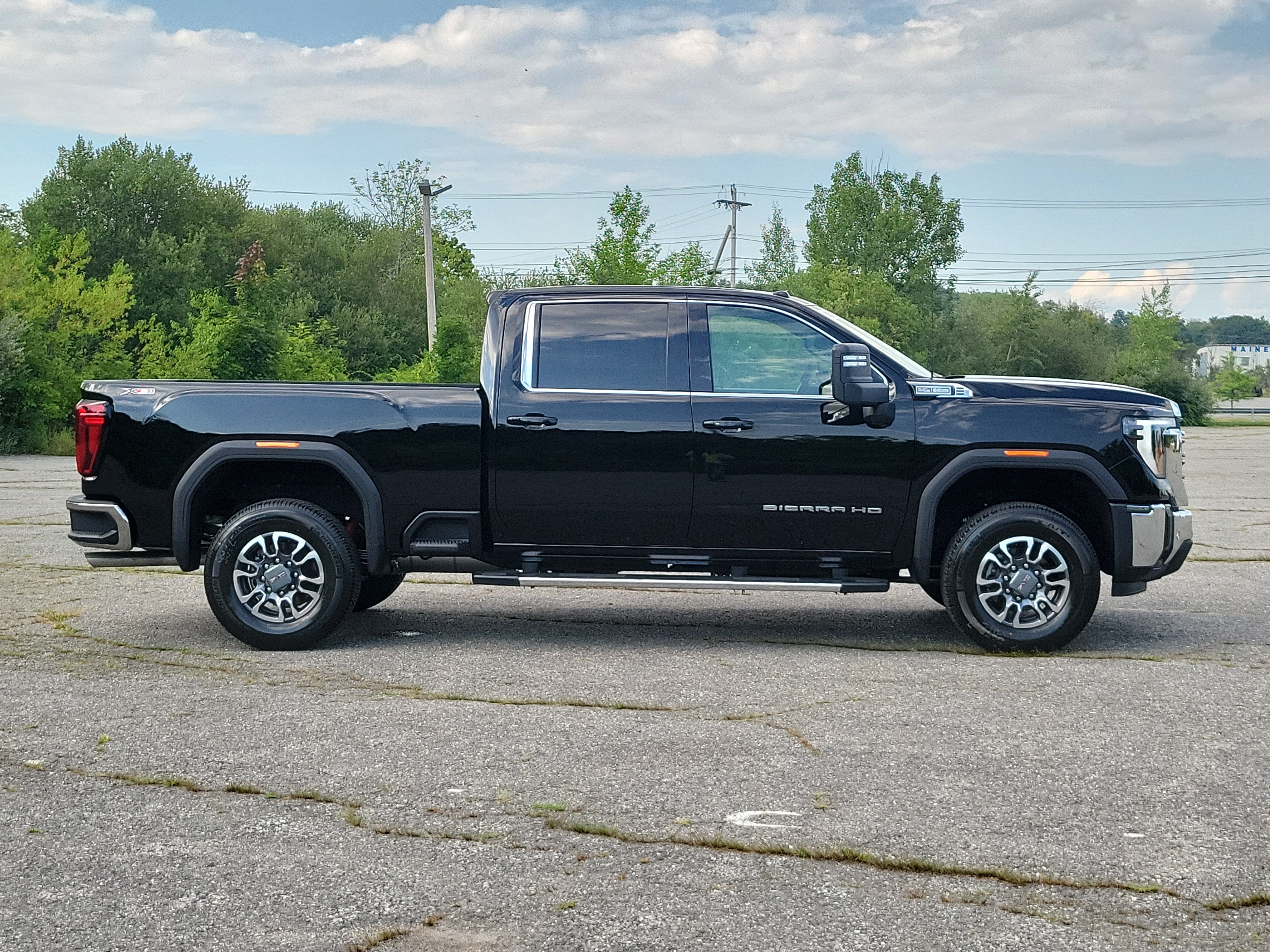 2026 GMC Sierra 2500 HD SLE