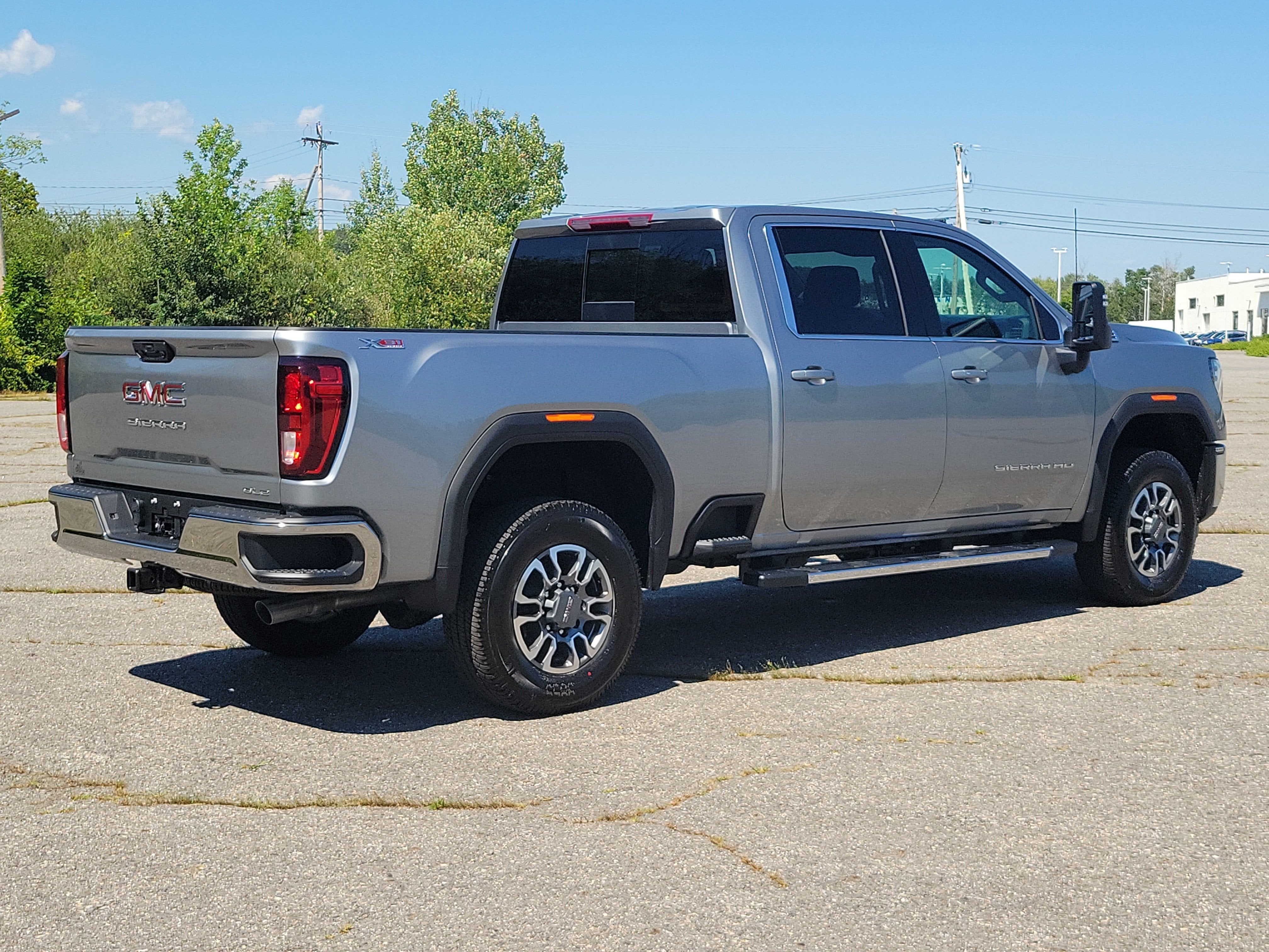 2026 GMC Sierra 2500 HD SLE