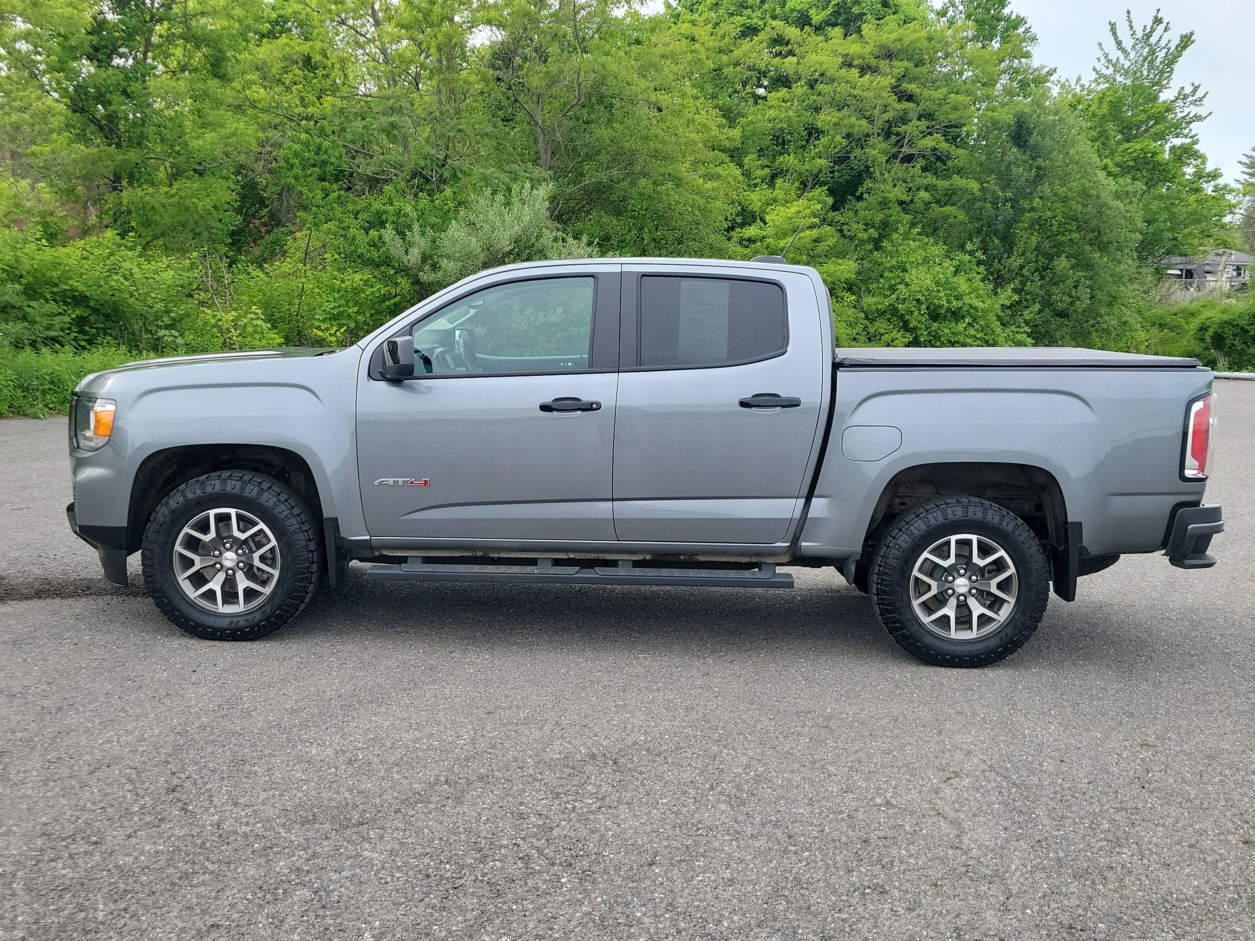 2022 GMC Canyon AT4 - Leather
