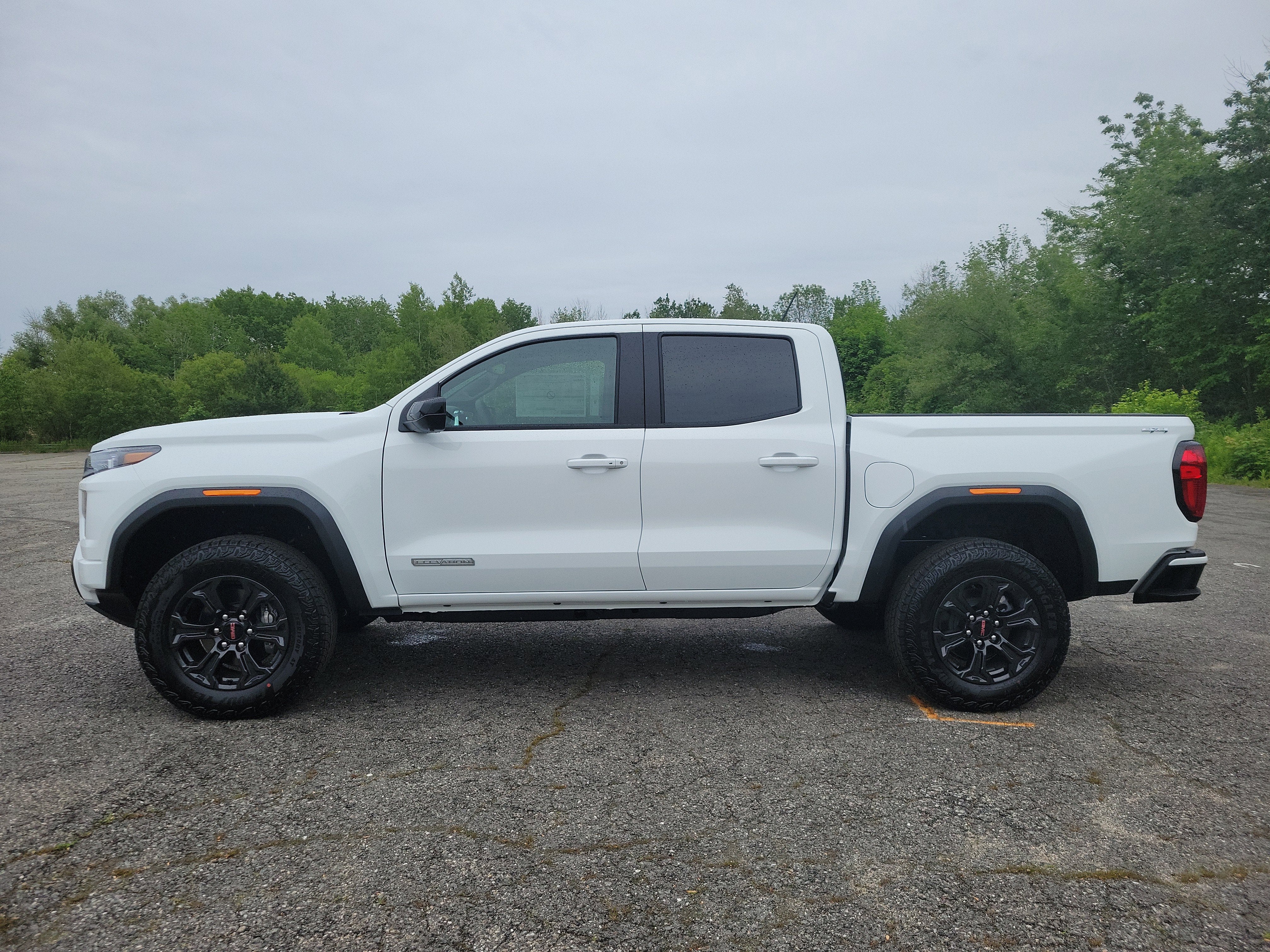 2025 GMC Canyon Elevation