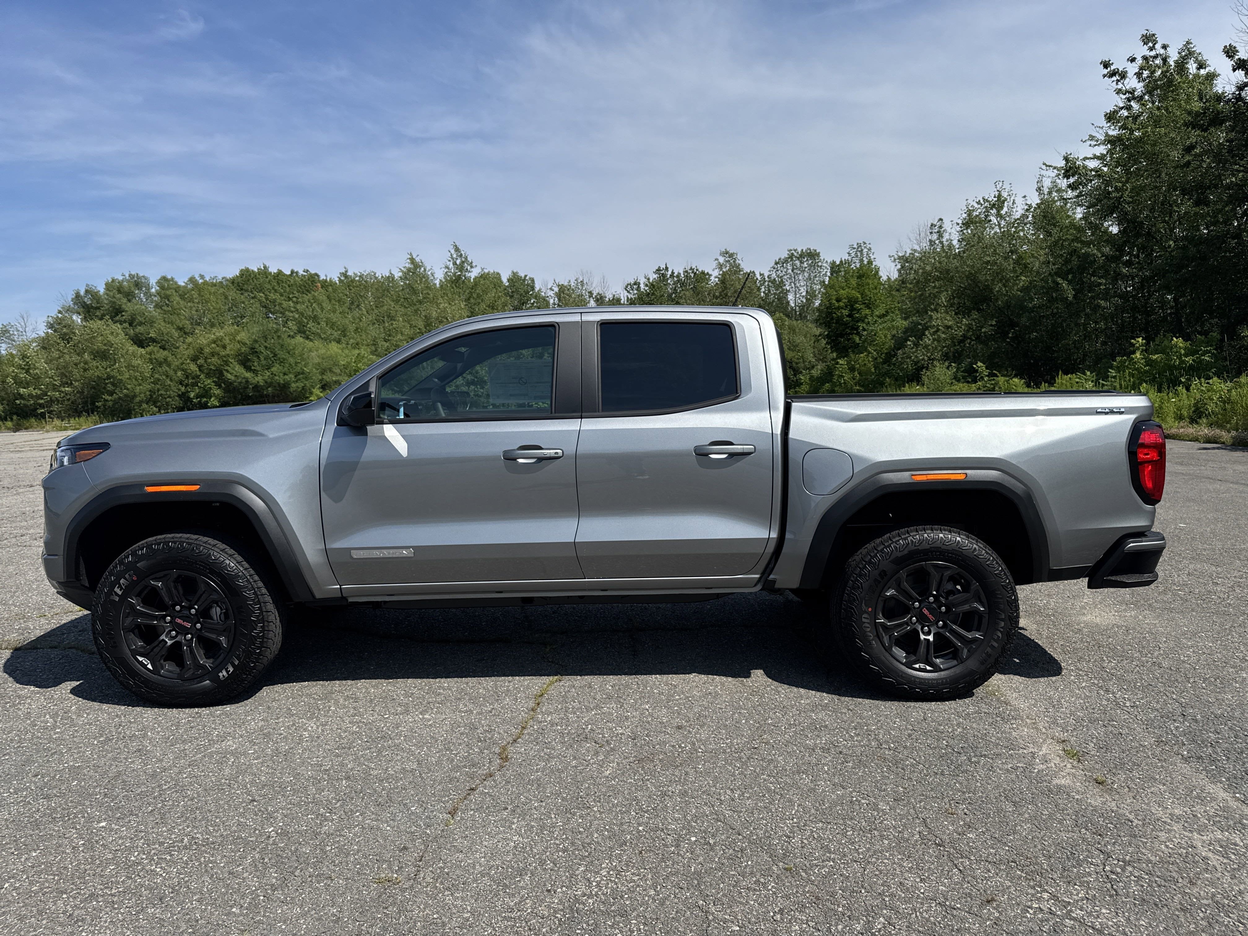 2025 GMC Canyon Elevation