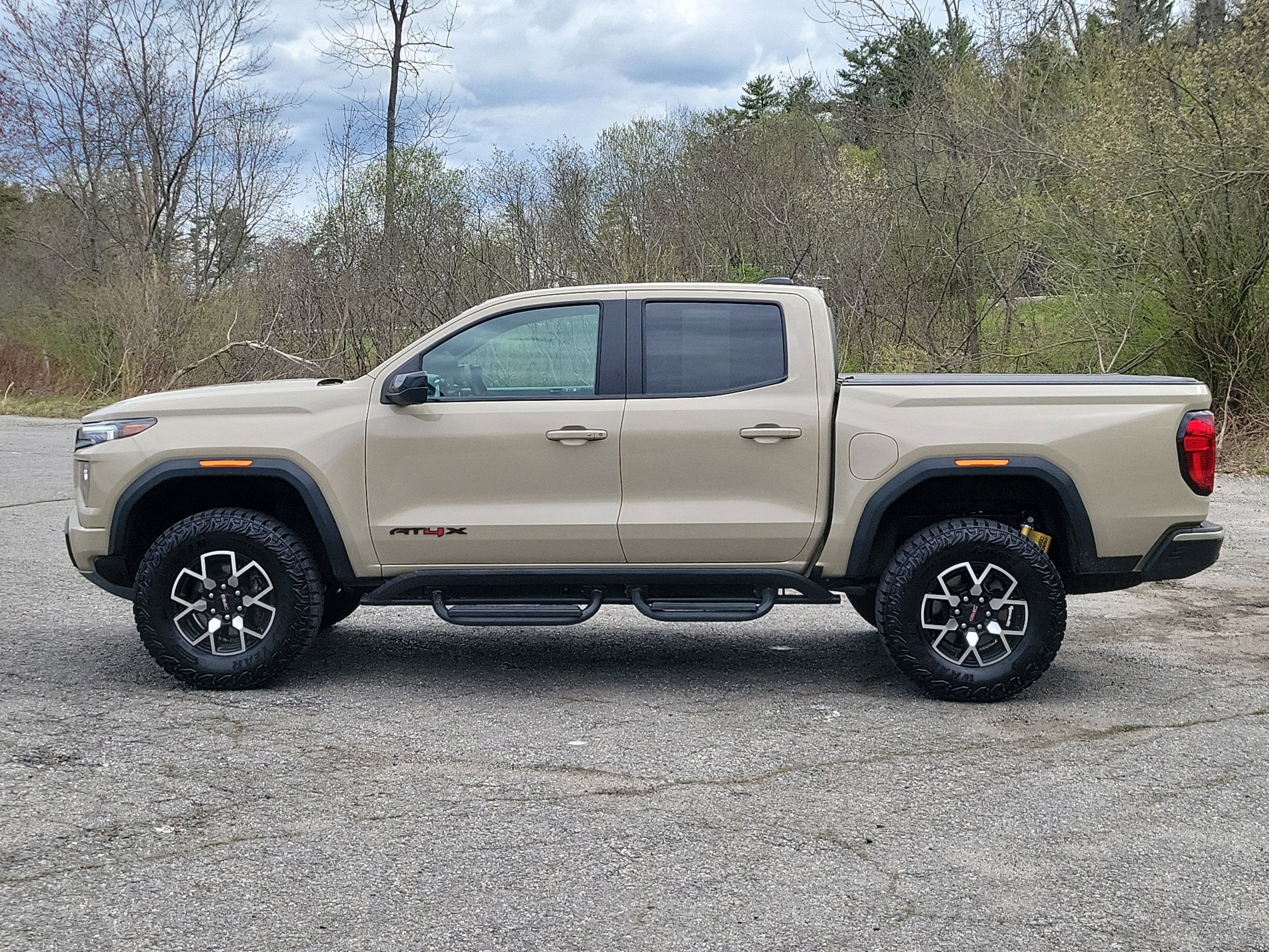2024 GMC Canyon AT4X
