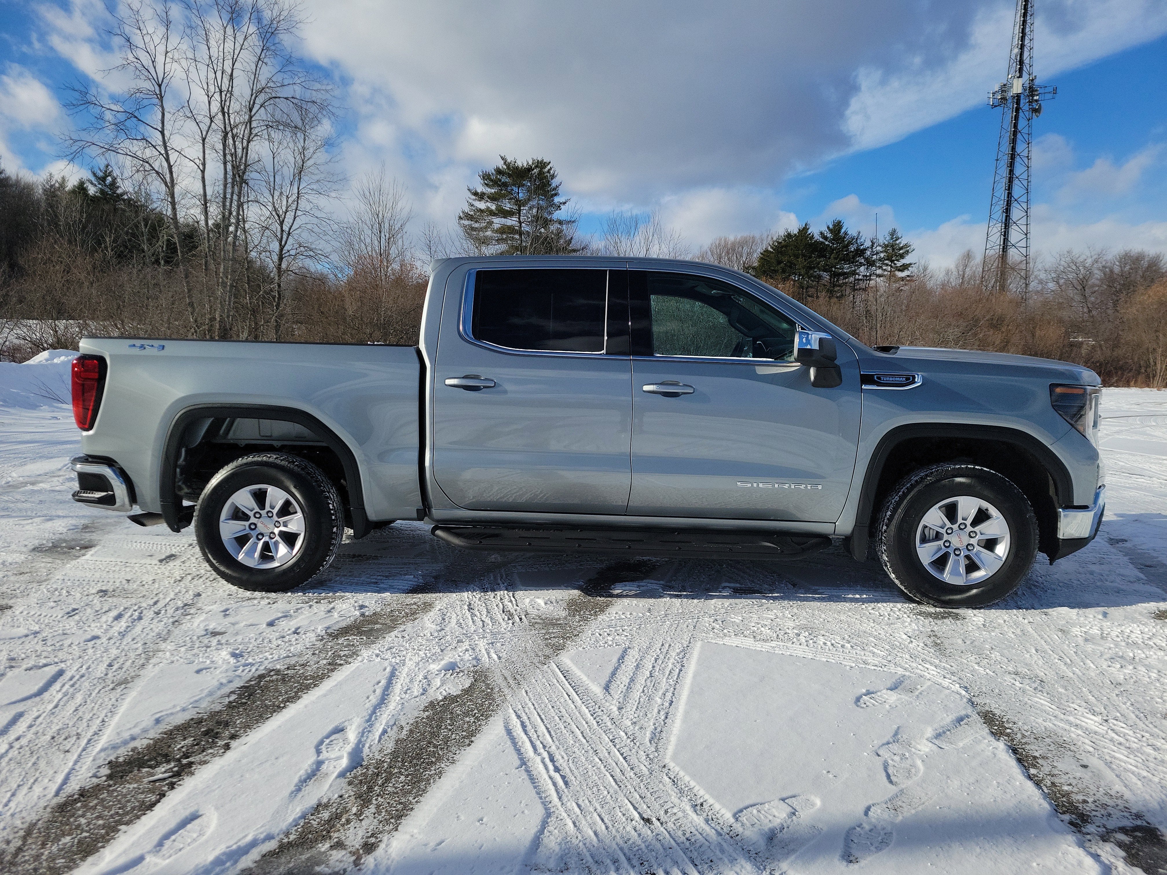 2026 GMC Sierra 1500 SLE