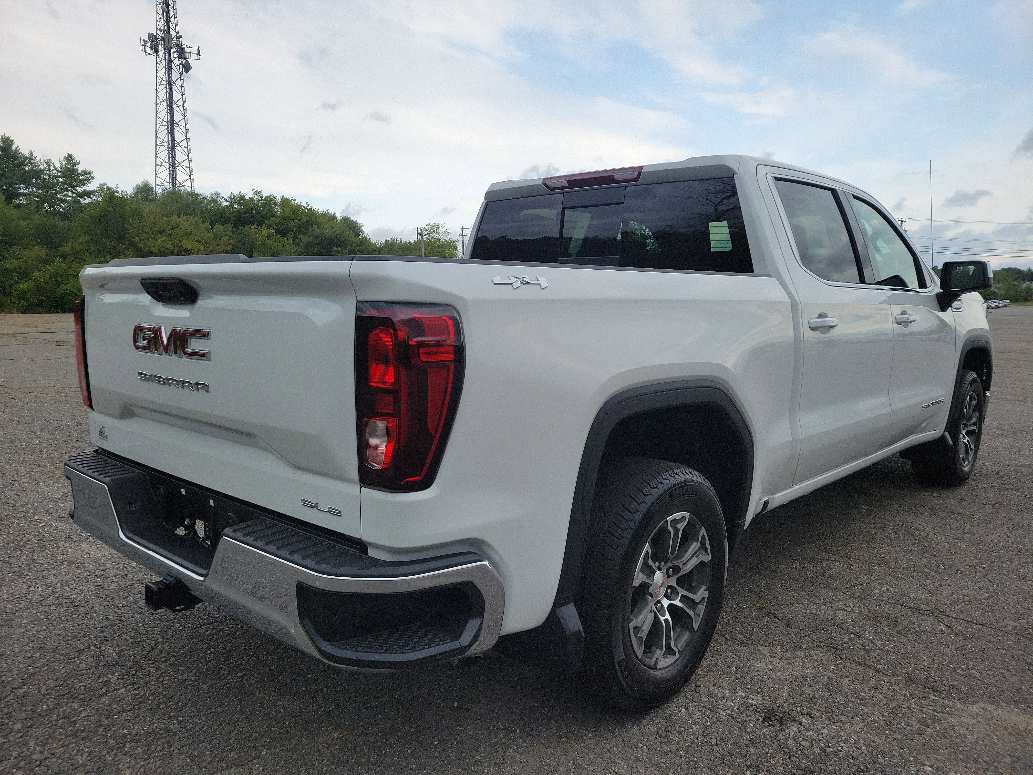 2026 GMC Sierra 1500 SLE