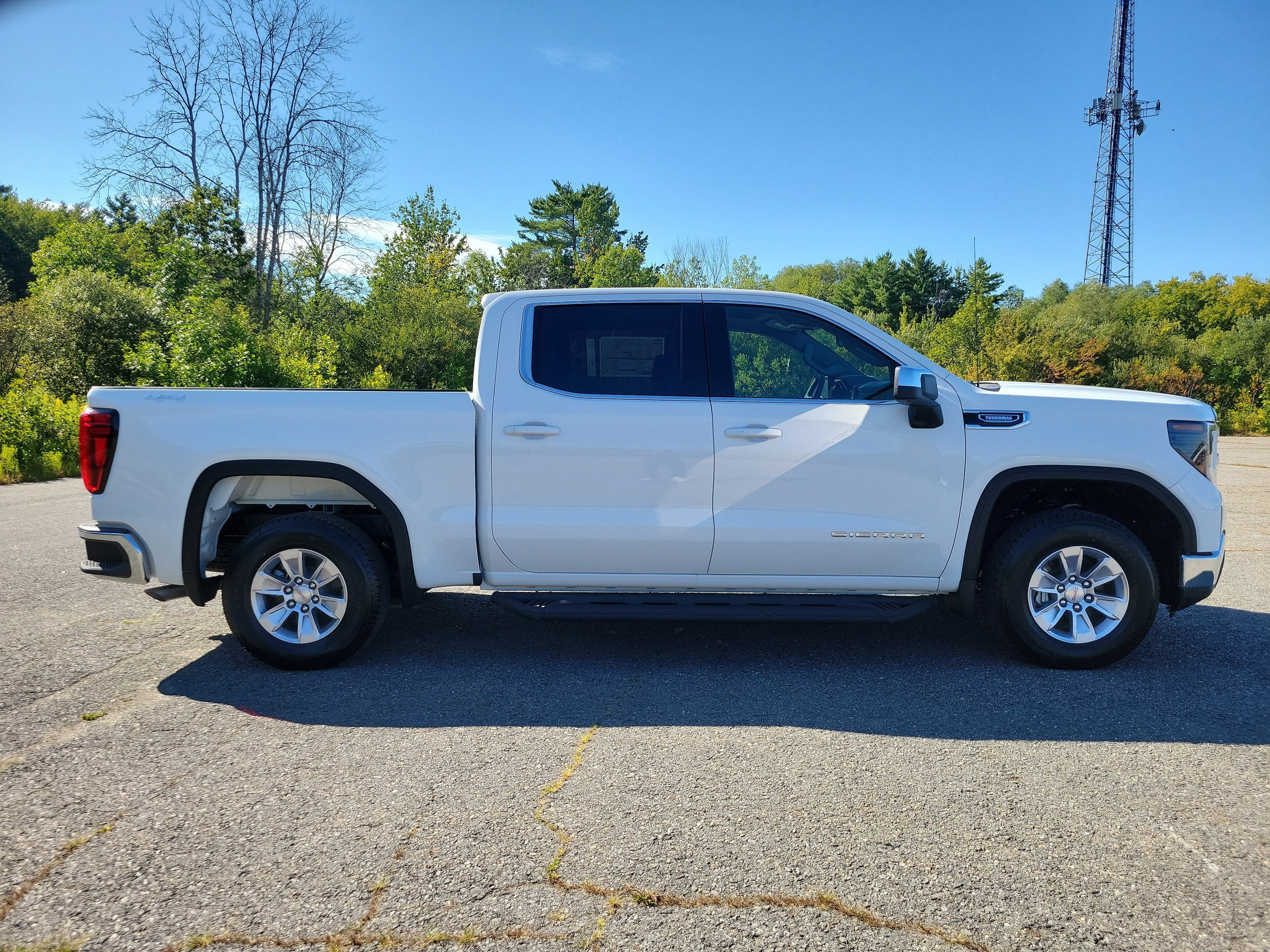 2026 GMC Sierra 1500 SLE