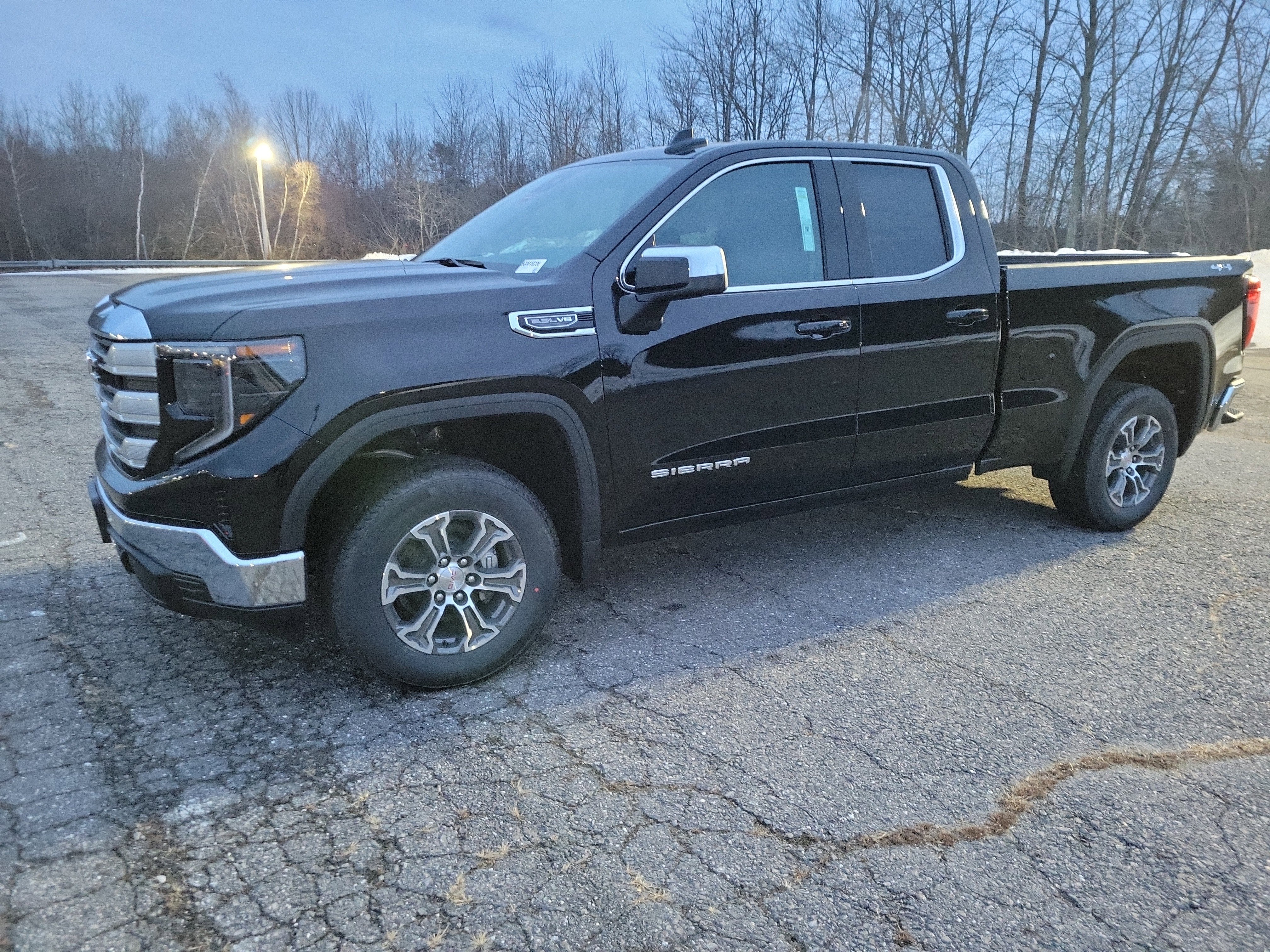 2026 GMC Sierra 1500 SLE
