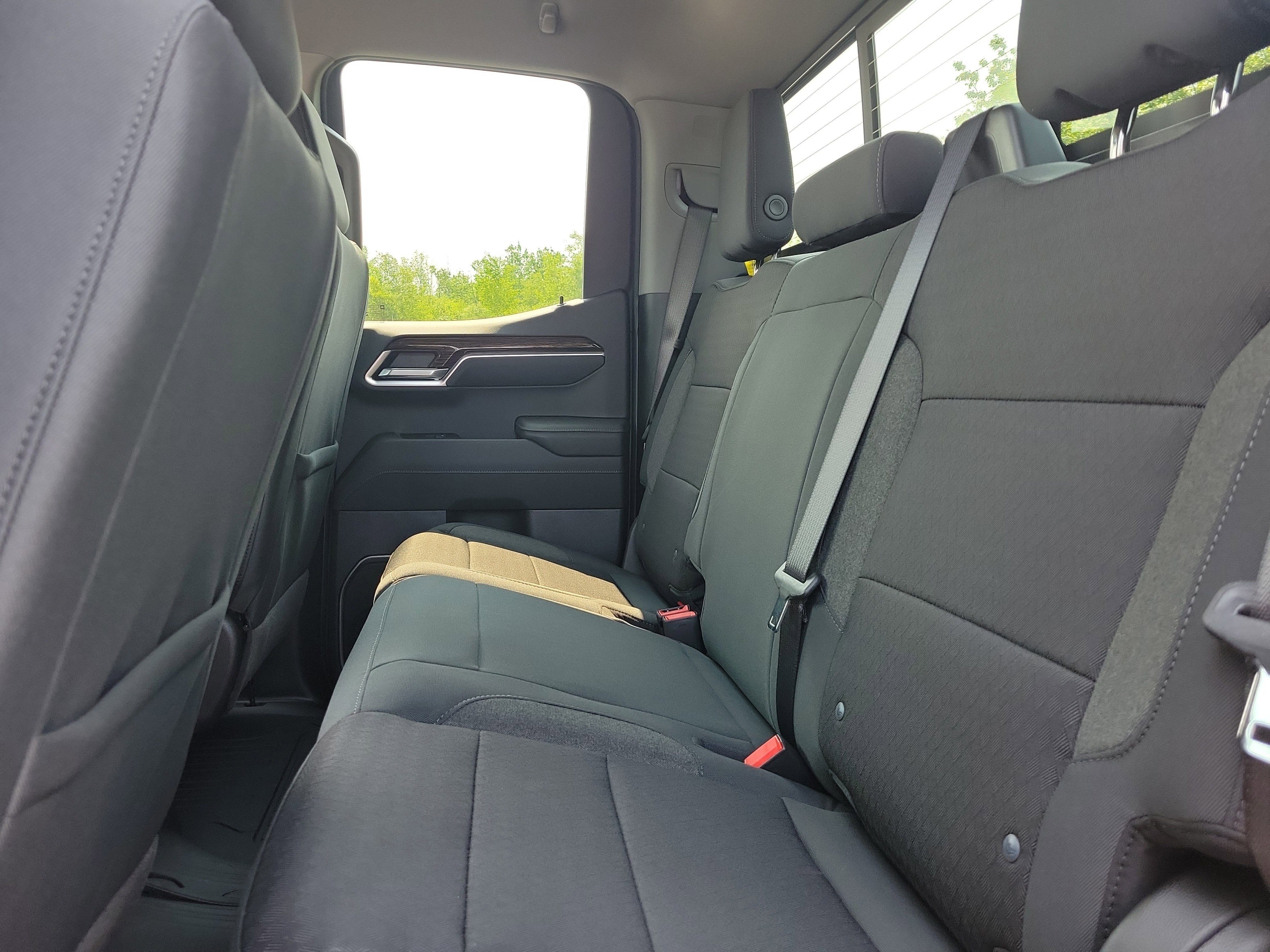 2025 GMC Sierra 1500 SLE