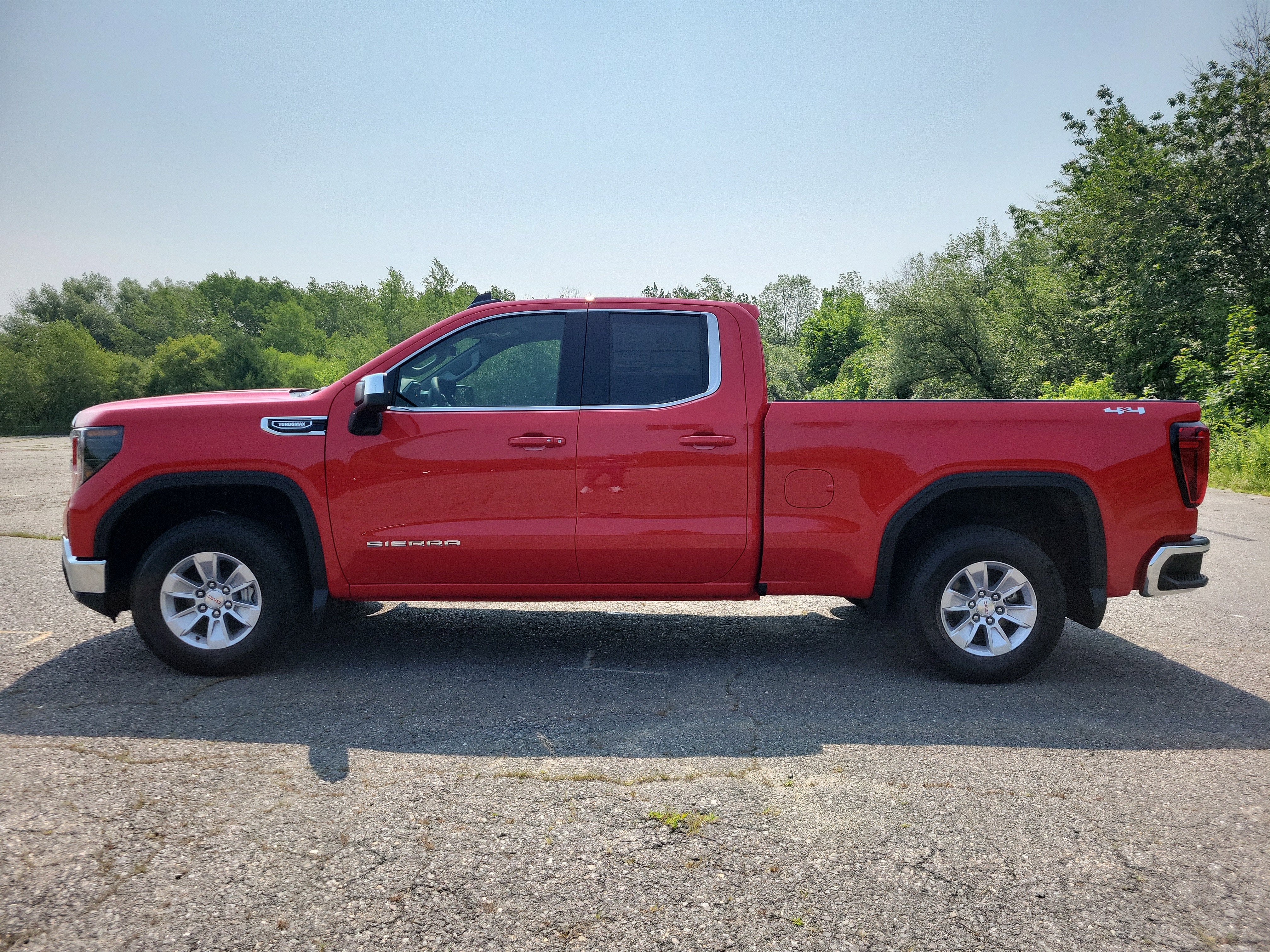 2025 GMC Sierra 1500 SLE