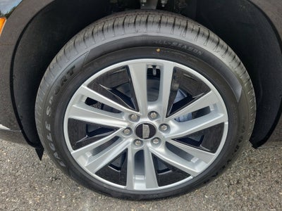 2026 Cadillac VISTIQ Luxury