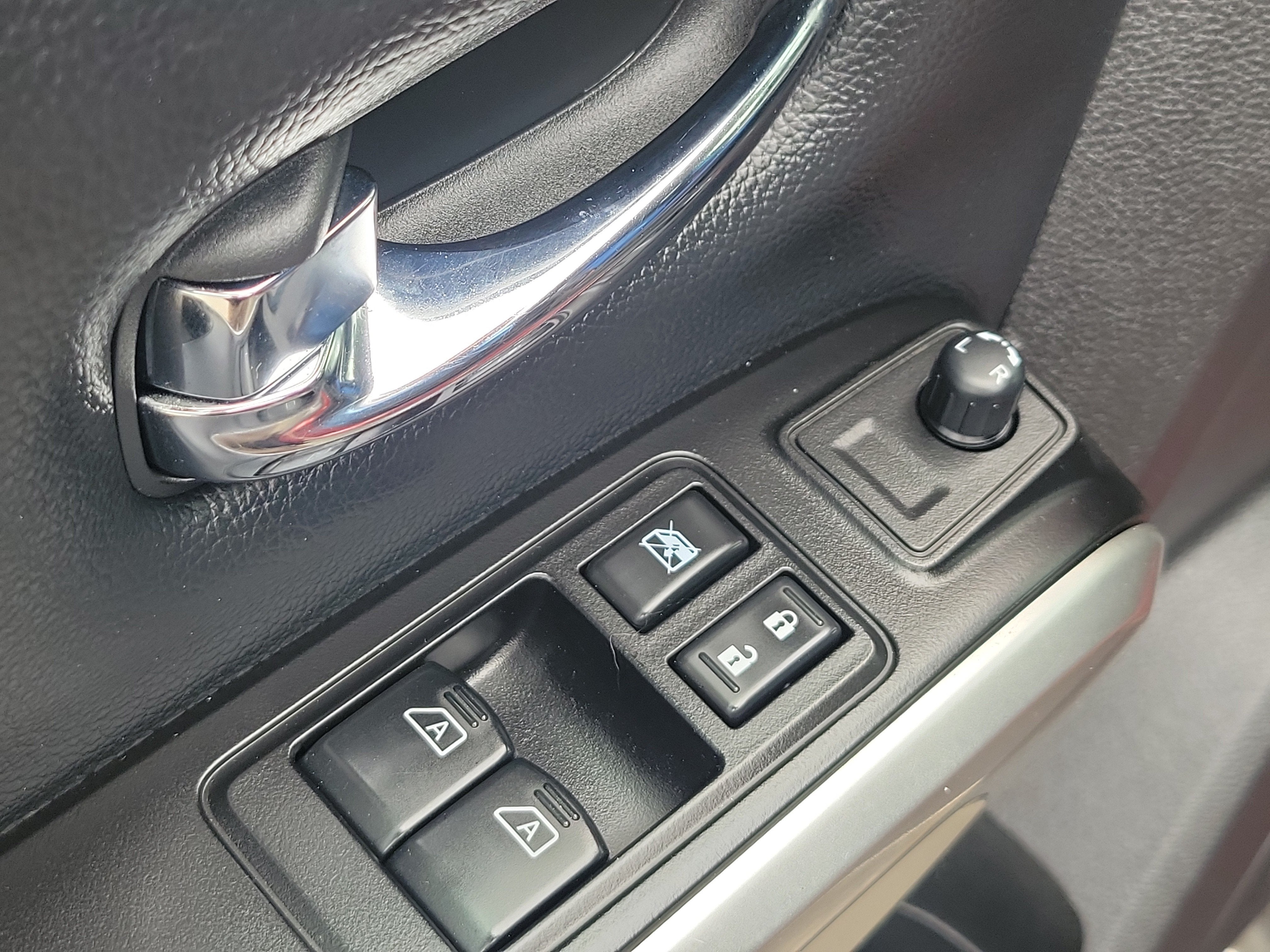 2018 Nissan TITAN XD SV Gas
